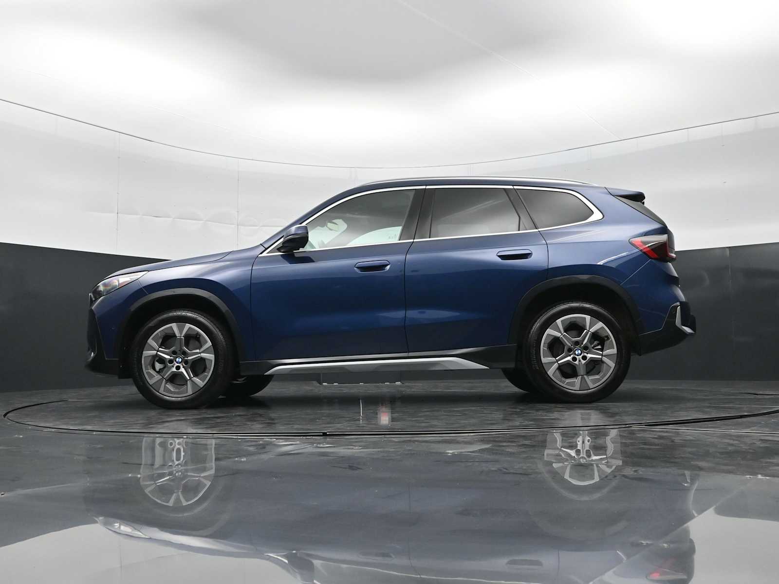 Thumbnail: 2025 BMW X1 - 31