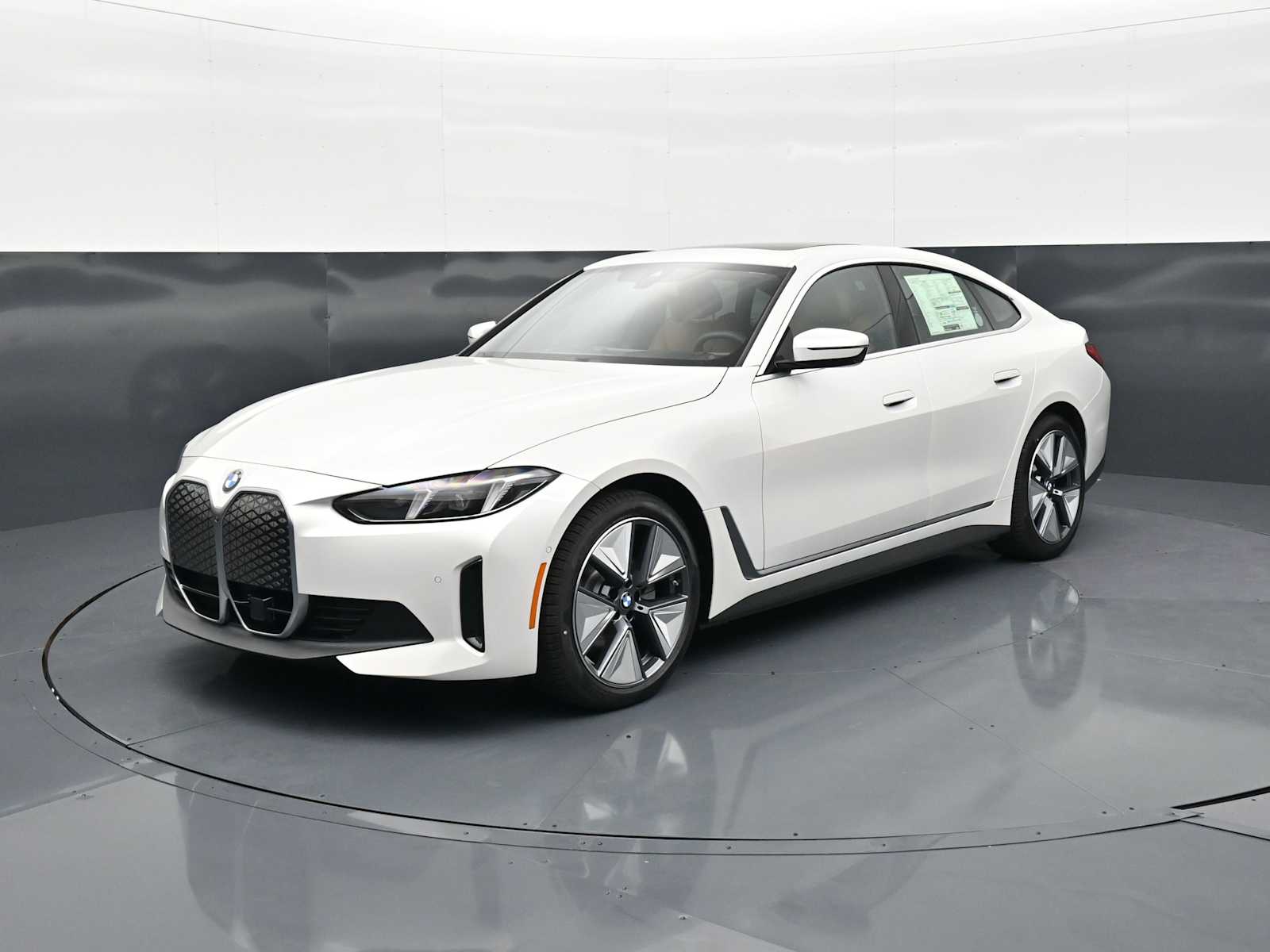 Thumbnail: 2026 BMW i4 - 1