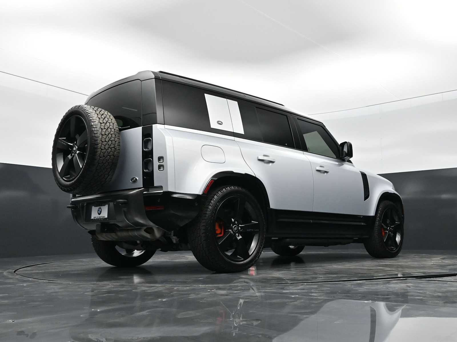 Thumbnail: 2022 Land Rover Defender - 26