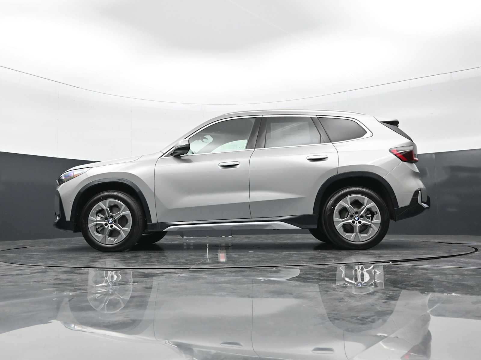 Thumbnail: 2026 BMW X1 - 32