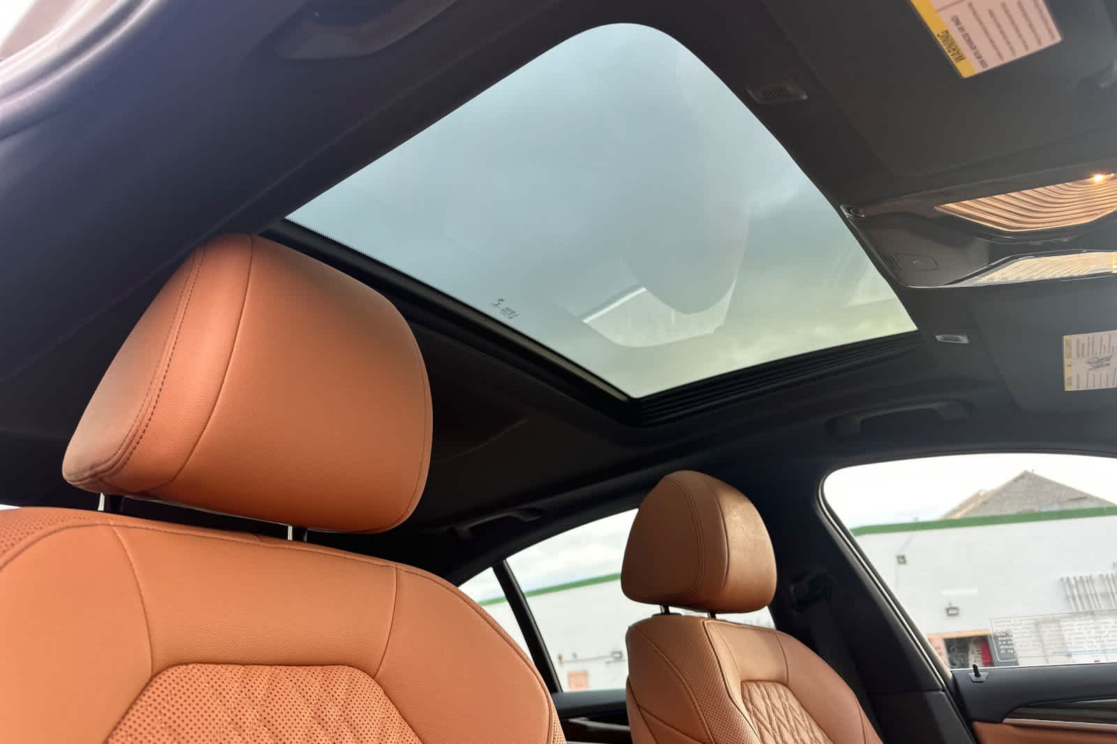 Thumbnail: 2023 BMW 5 Series - 17