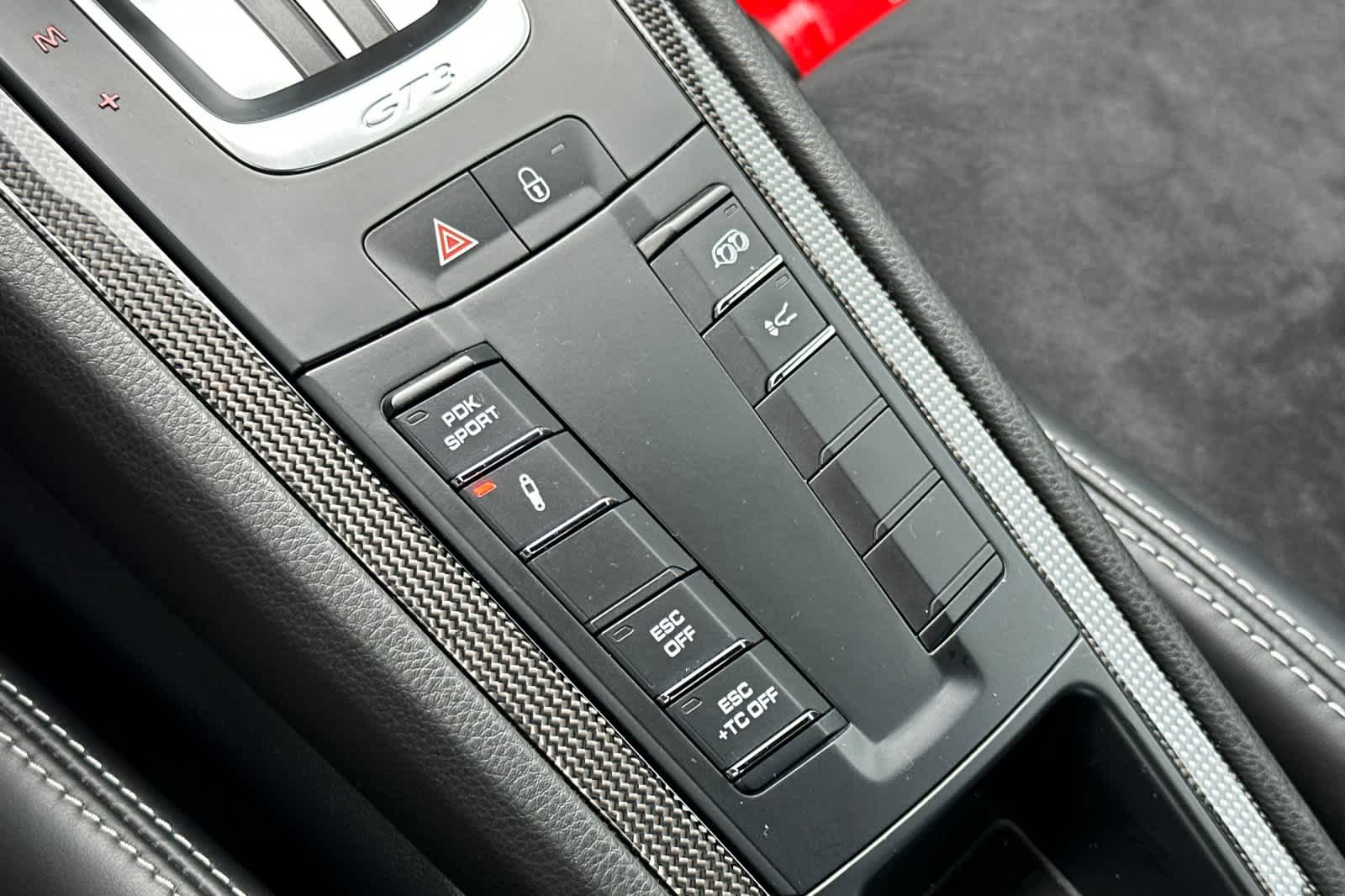 Thumbnail: 2016 Porsche 911 - 20