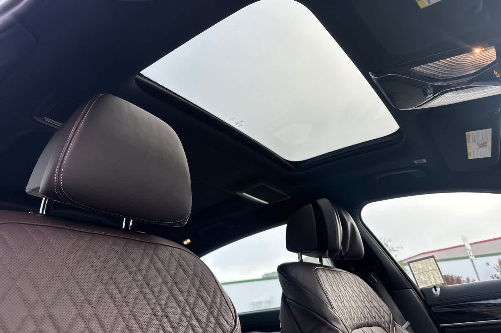 Thumbnail: 2022 BMW 7 Series - 17