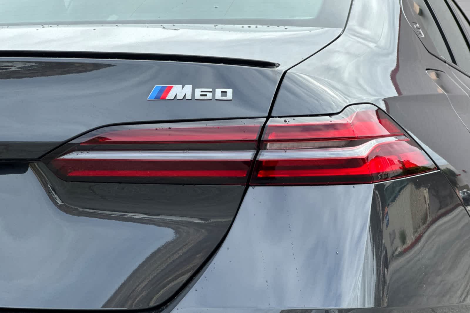 Thumbnail: 2025 BMW i5 - 28