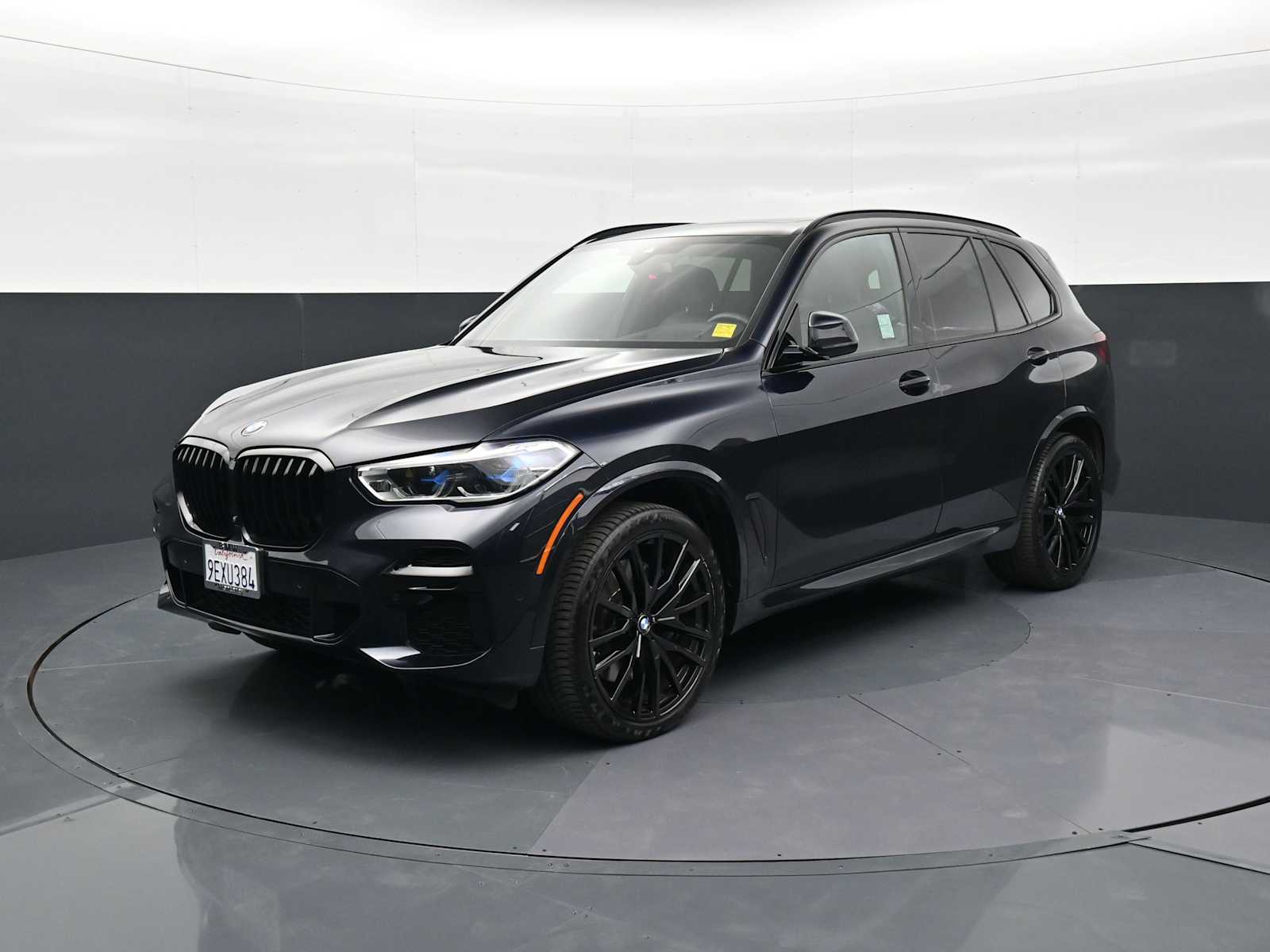 Thumbnail: 2023 BMW X5 - 8
