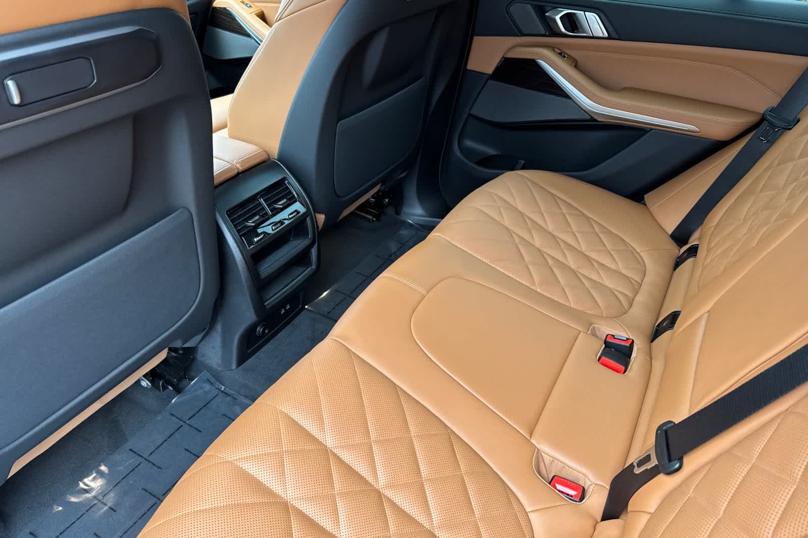 Thumbnail: 2026 BMW X5 - 4