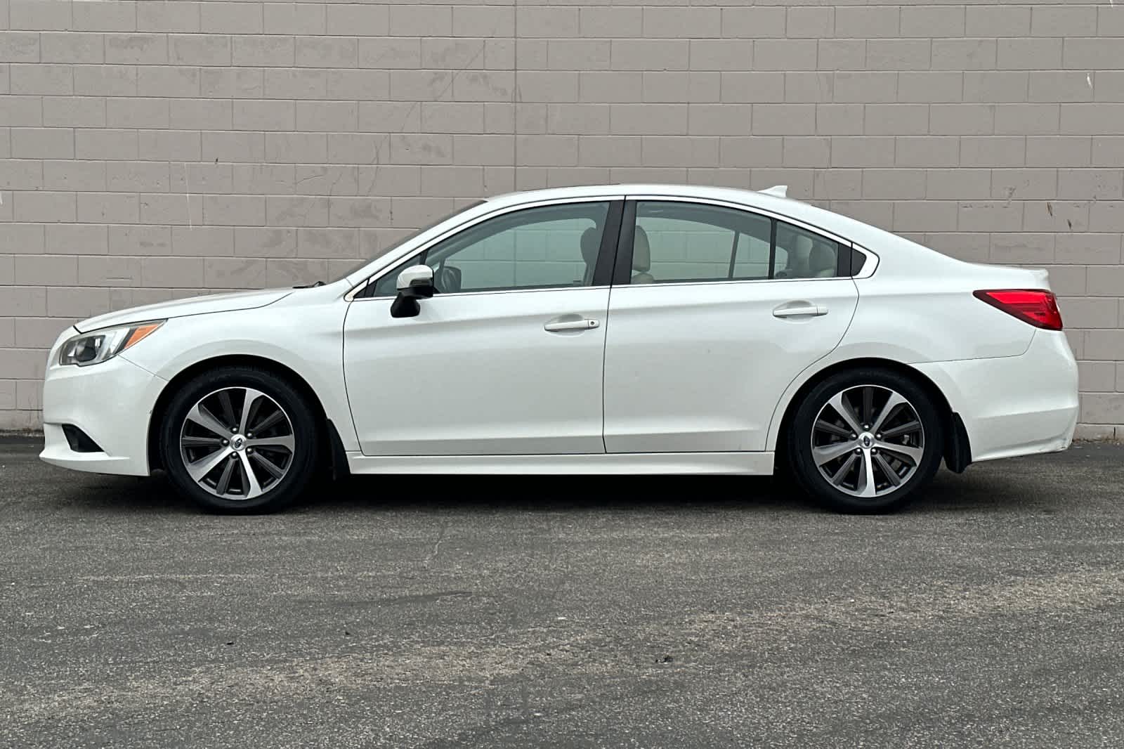 Thumbnail: 2016 Subaru Legacy - 9
