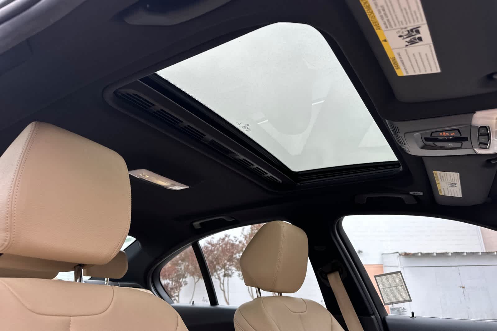 Thumbnail: 2017 BMW 3 Series - 17