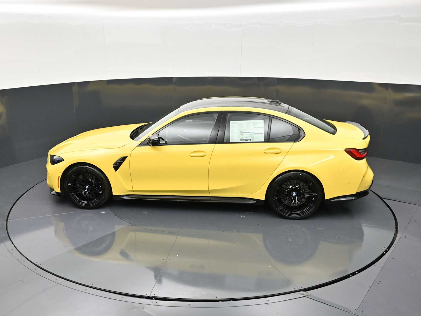 Thumbnail: 2026 BMW M3 - 26