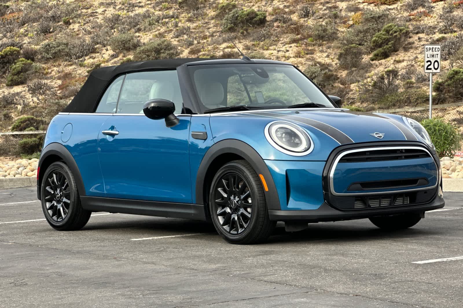 Thumbnail: 2024 MINI Cooper Convertible - 8