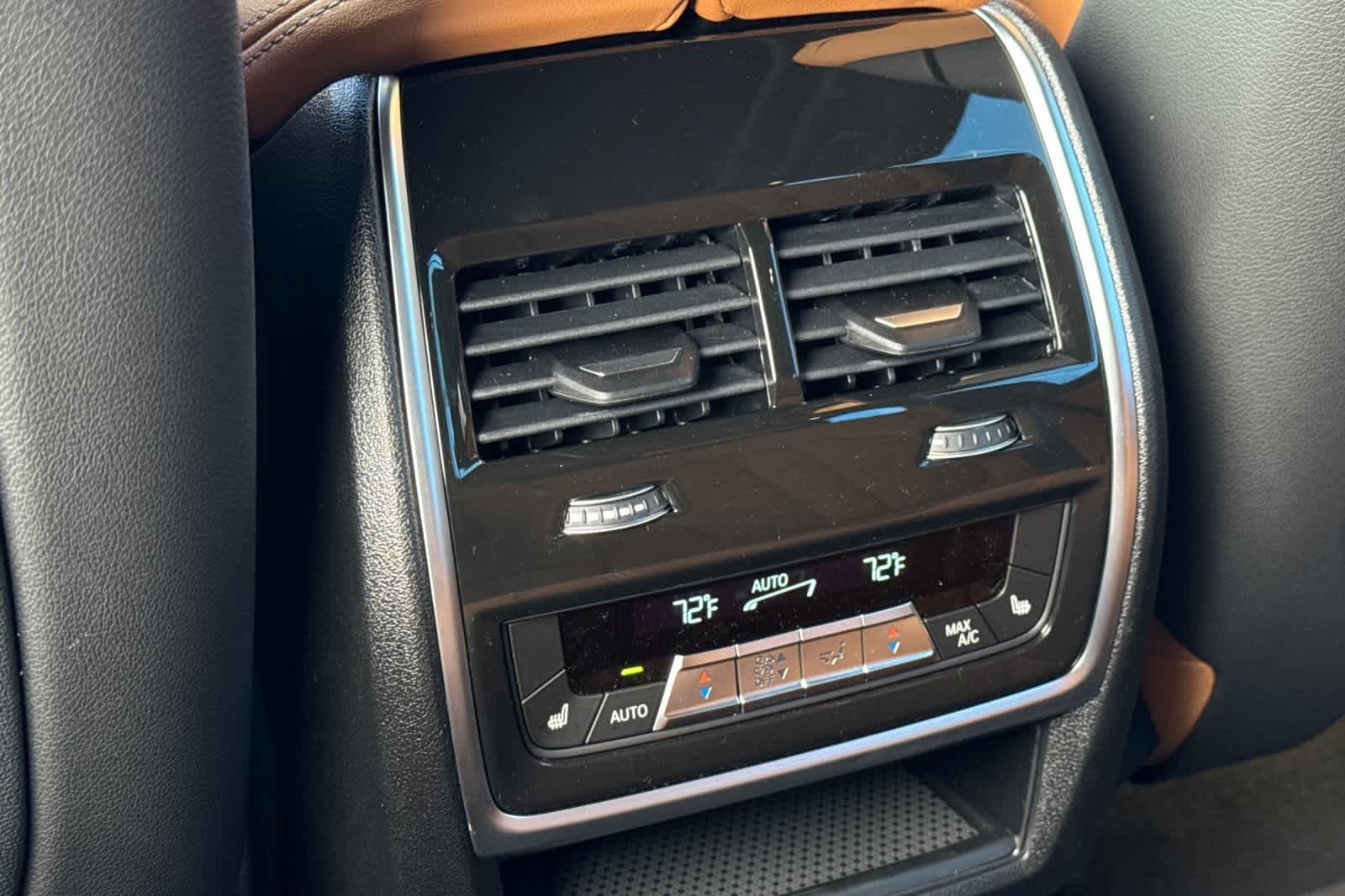 Thumbnail: 2026 BMW X5 - 16