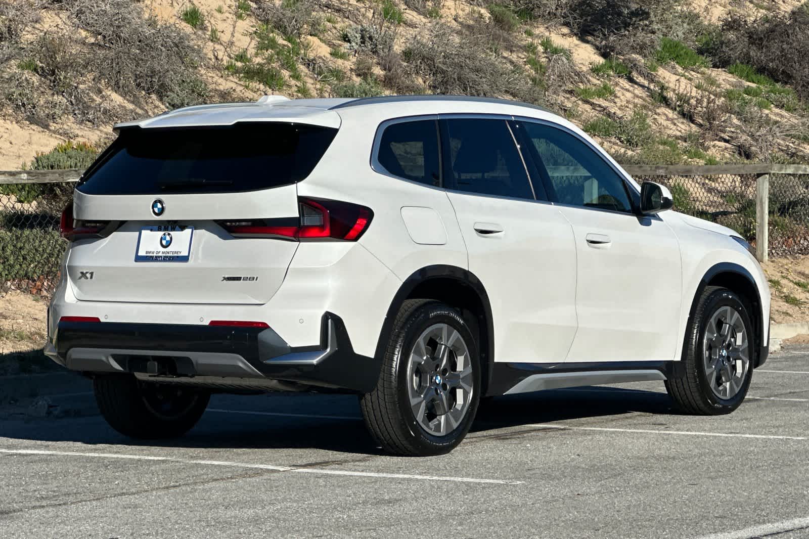 Thumbnail: 2026 BMW X1 - 2