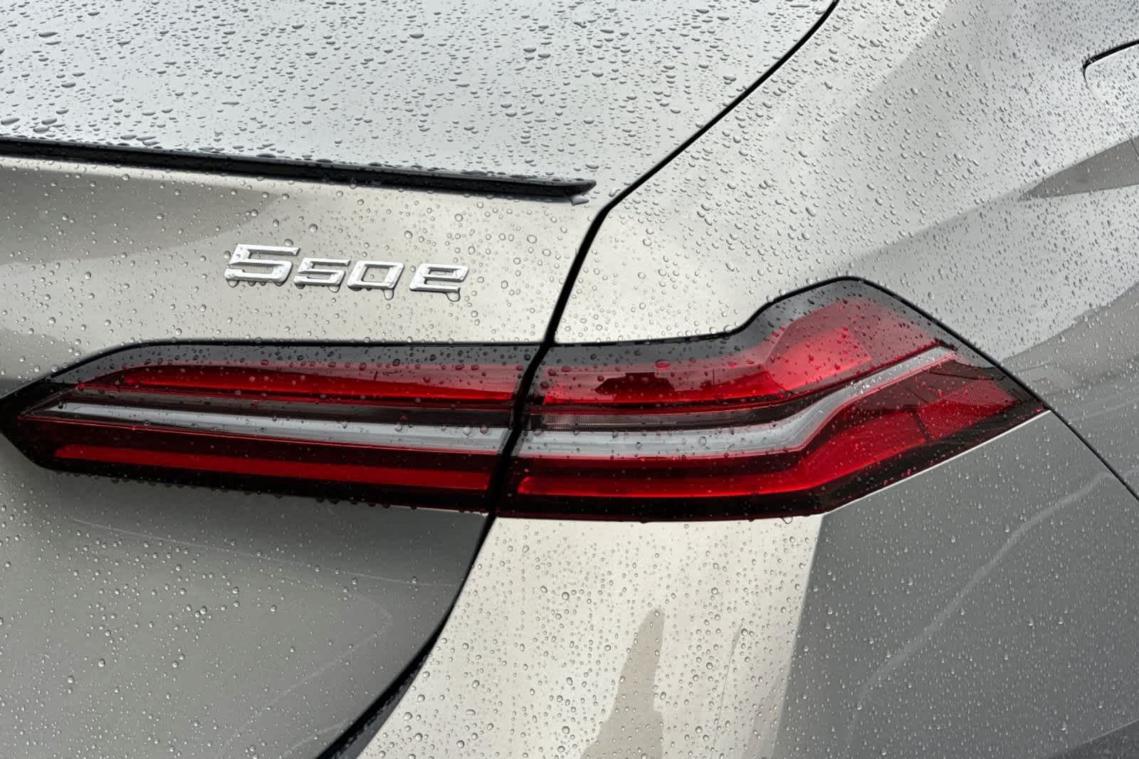 Thumbnail: 2026 BMW 5 Series - 11