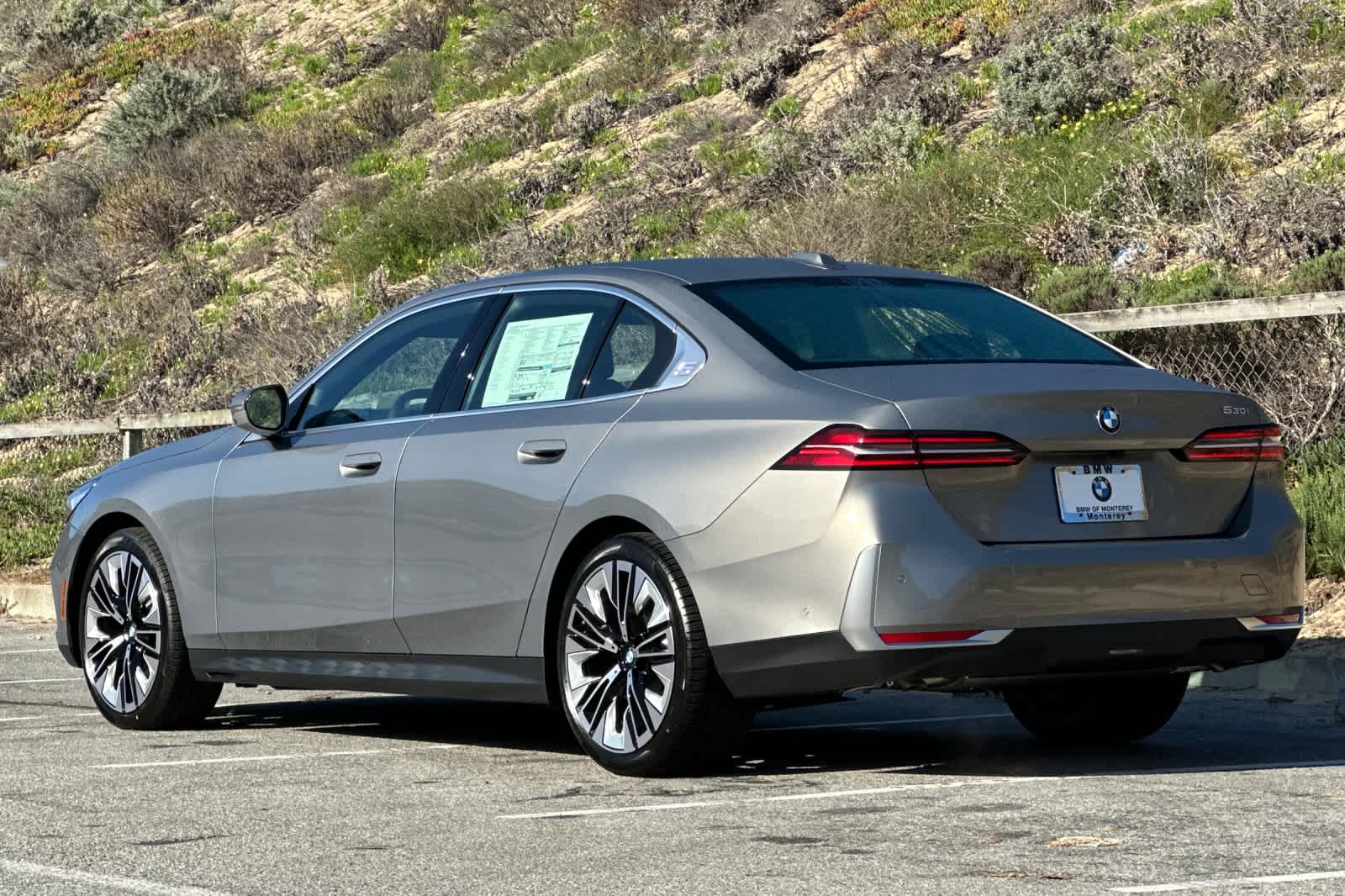 Thumbnail: 2026 BMW 5 Series - 6