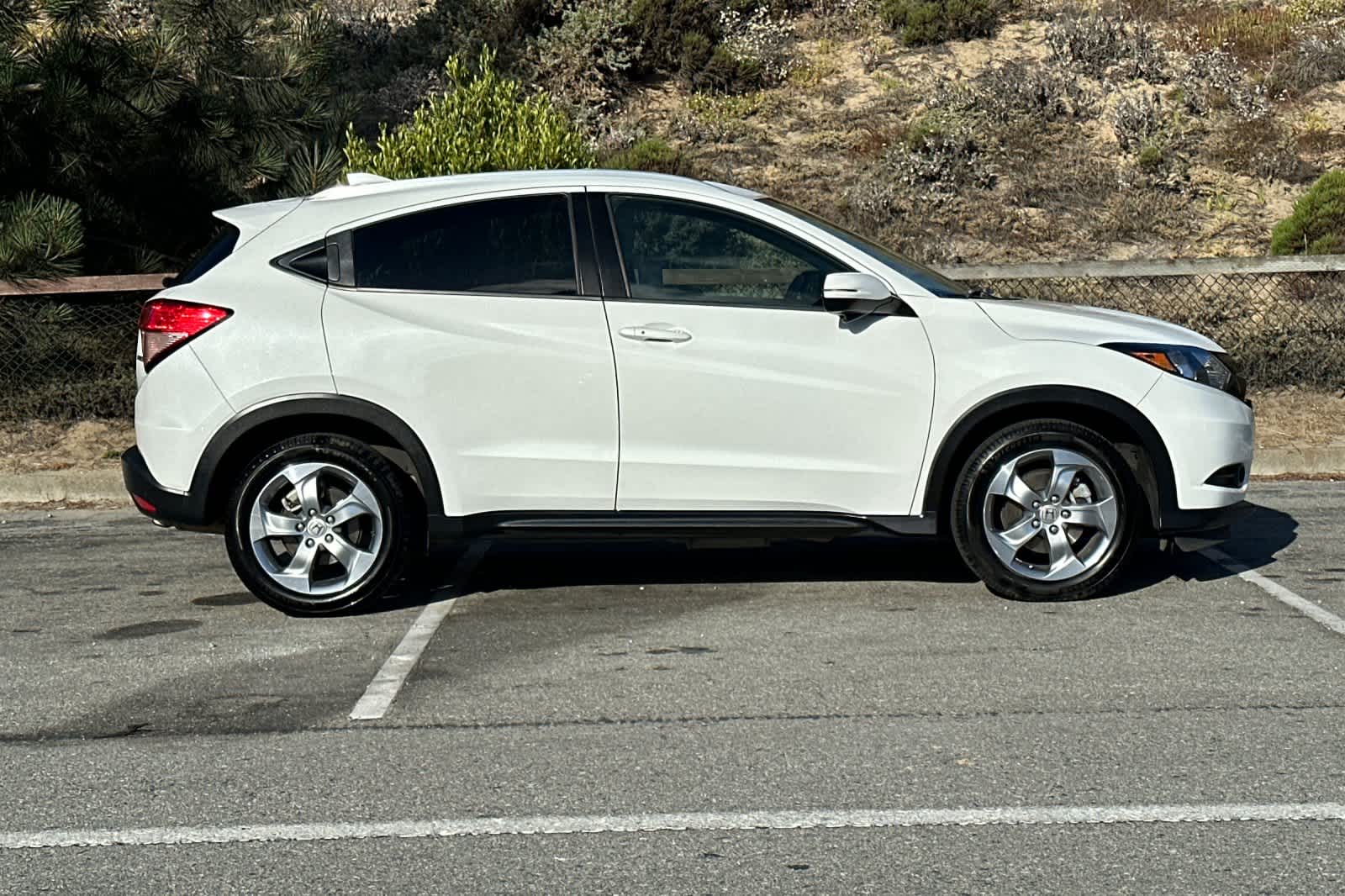 Thumbnail: 2017 Honda HR-V - 6
