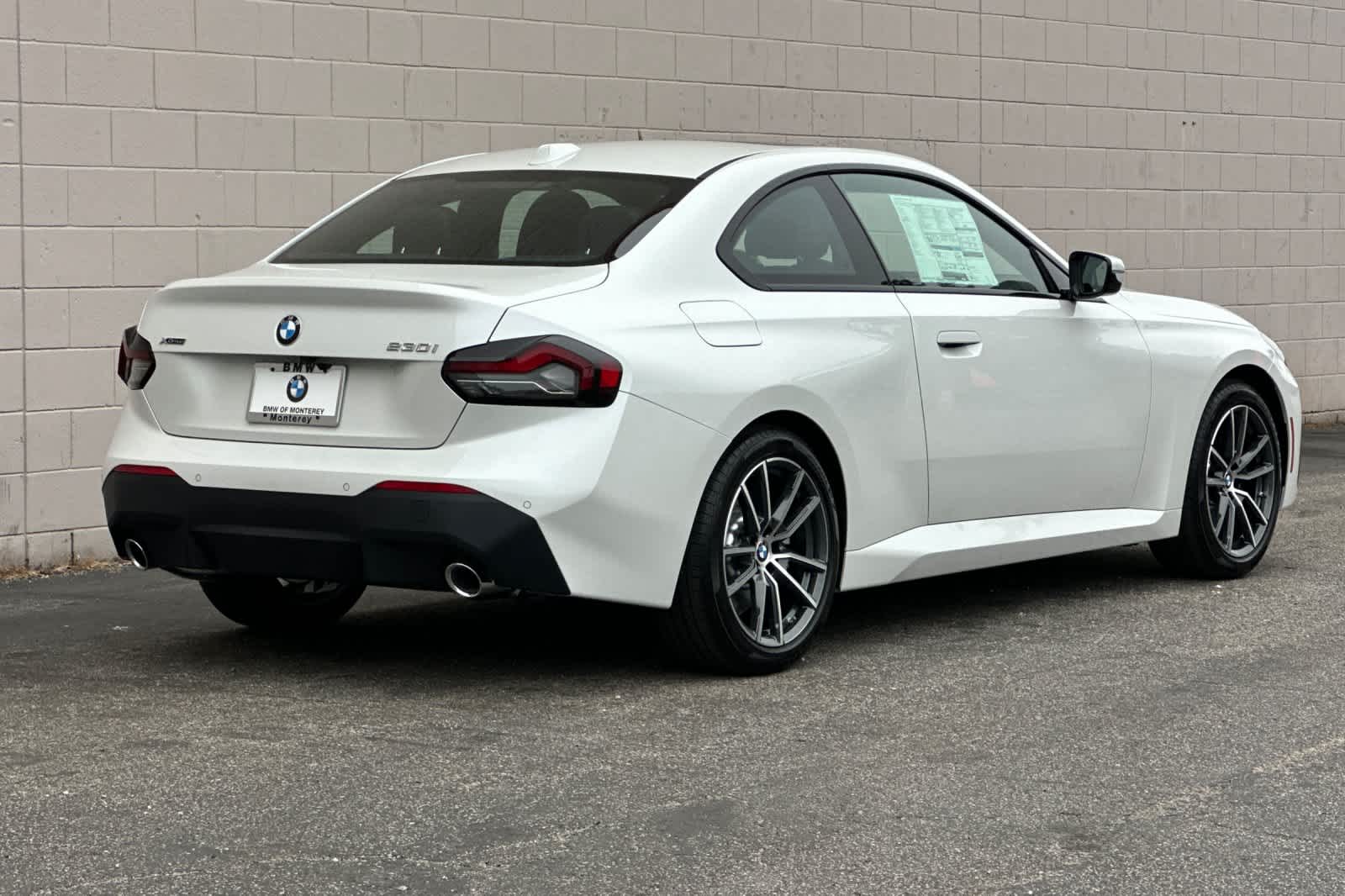 2025 Bmw 230i xDrive Coupe photo 2