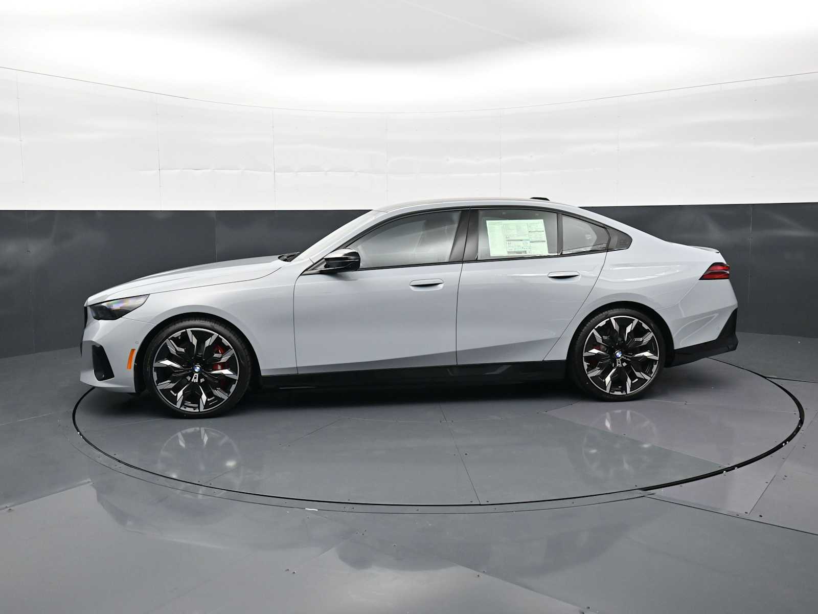 Thumbnail: 2026 BMW i5 - 8