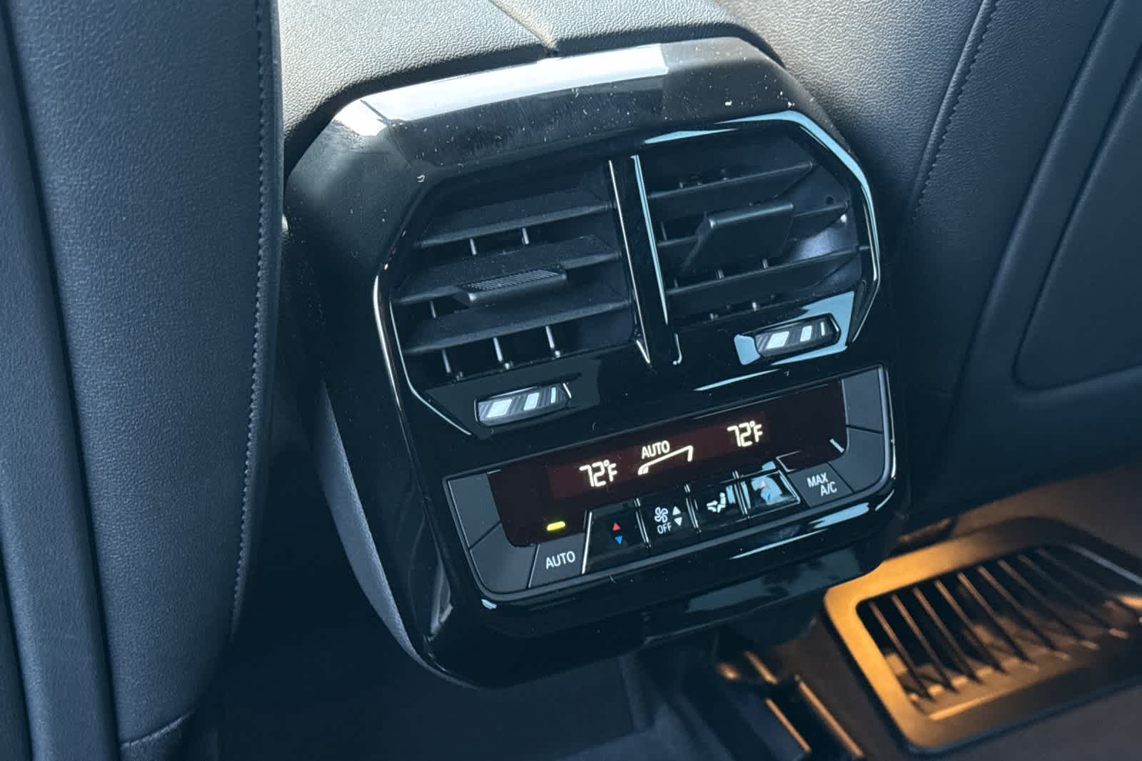 Thumbnail: 2025 BMW iX - 14