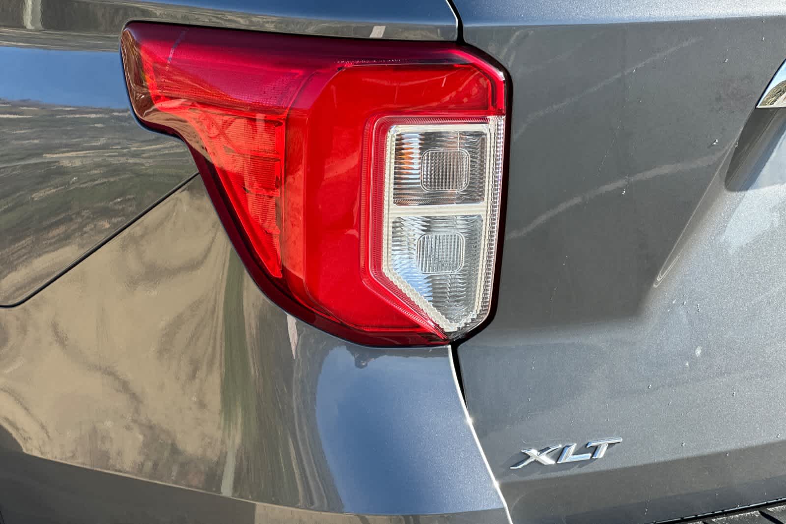 Thumbnail: 2022 Ford Explorer - 33