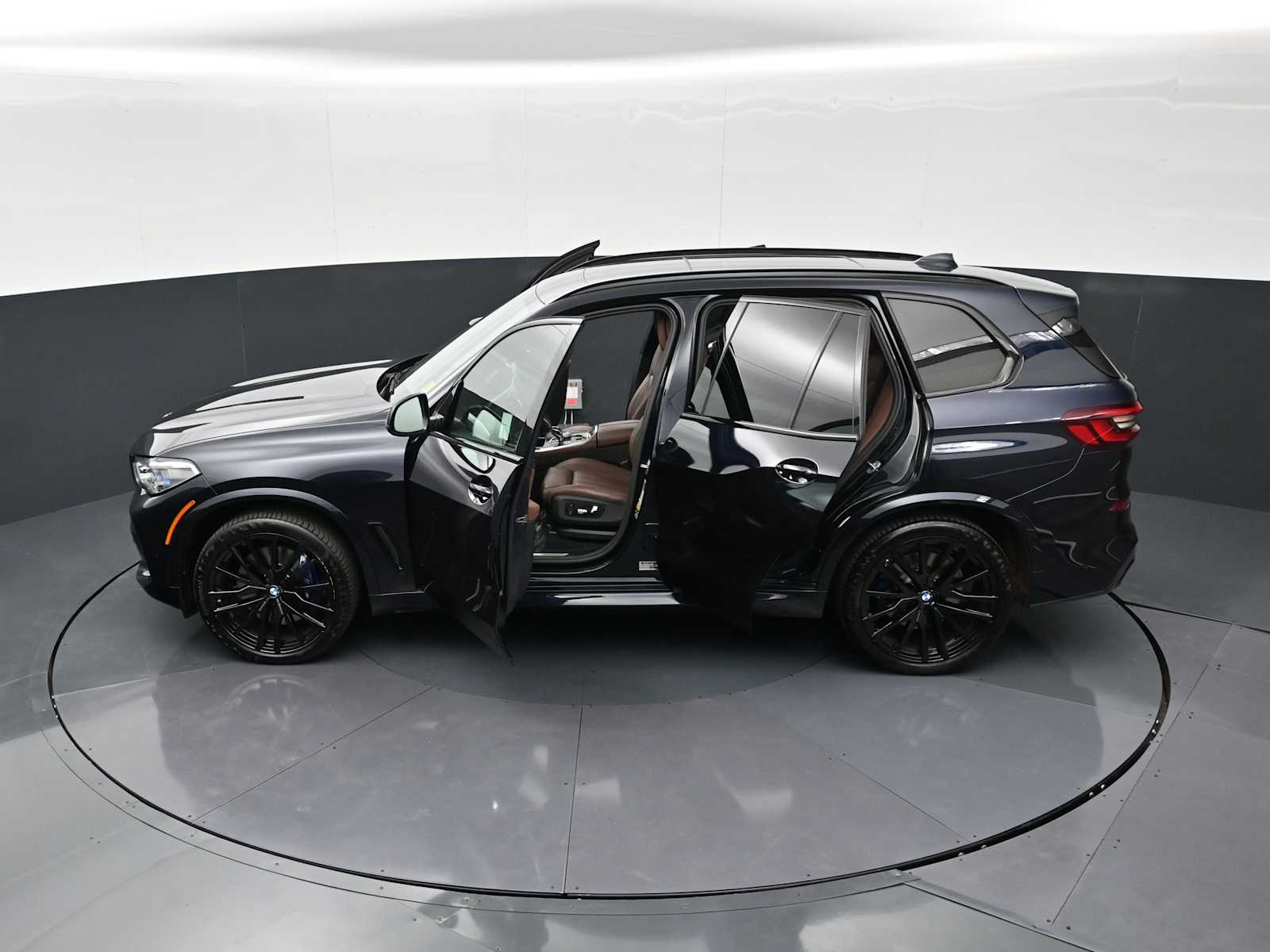 Thumbnail: 2023 BMW X5 - 33