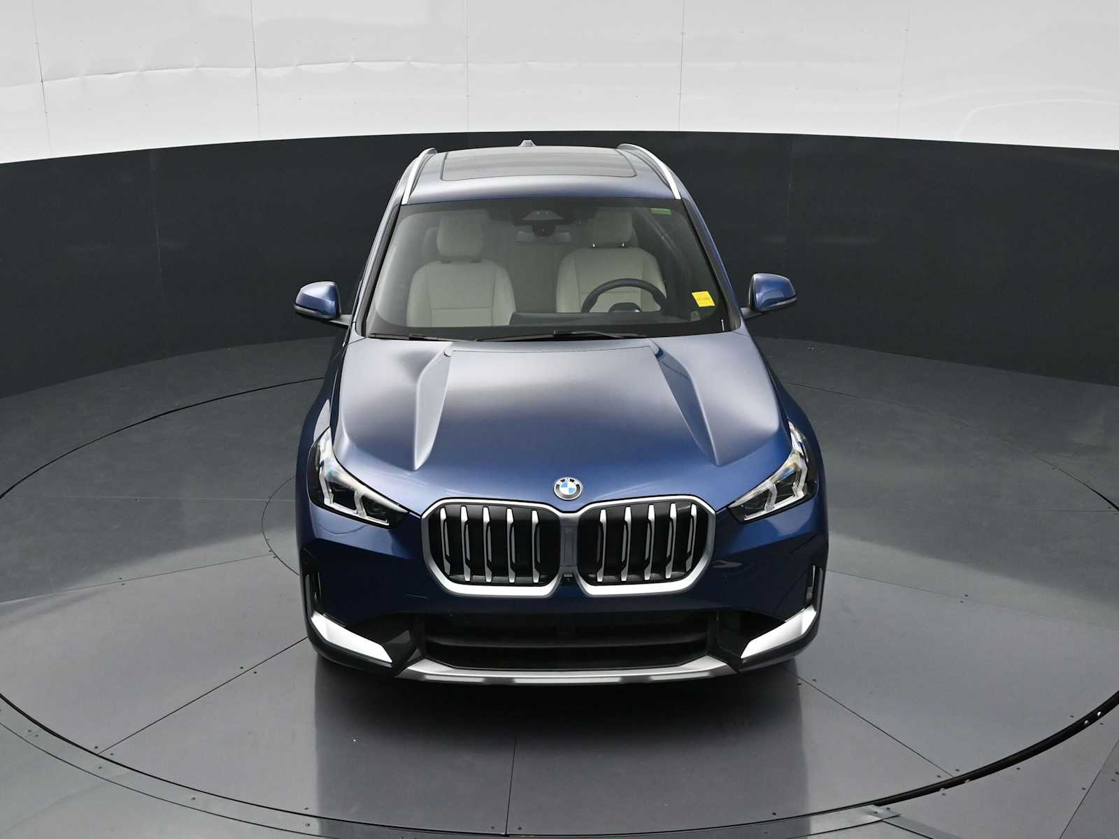 Thumbnail: 2025 BMW X1 - 17