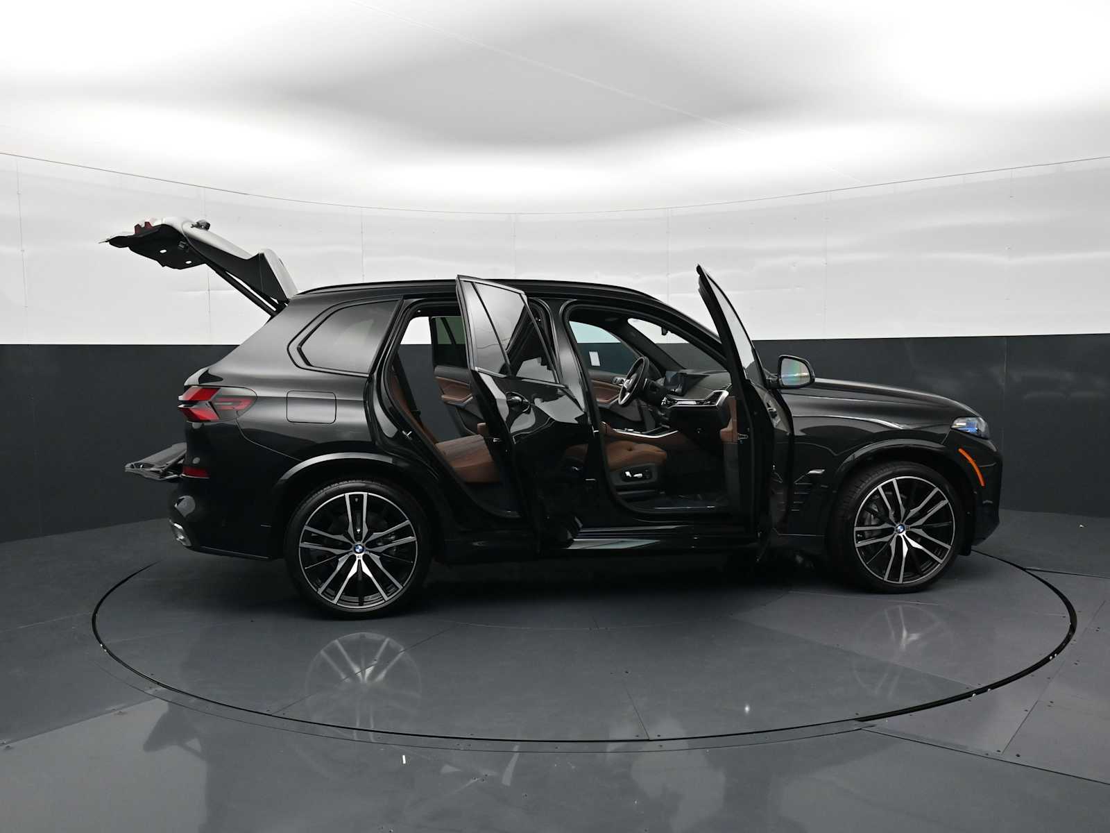 Thumbnail: 2026 BMW X5 - 35