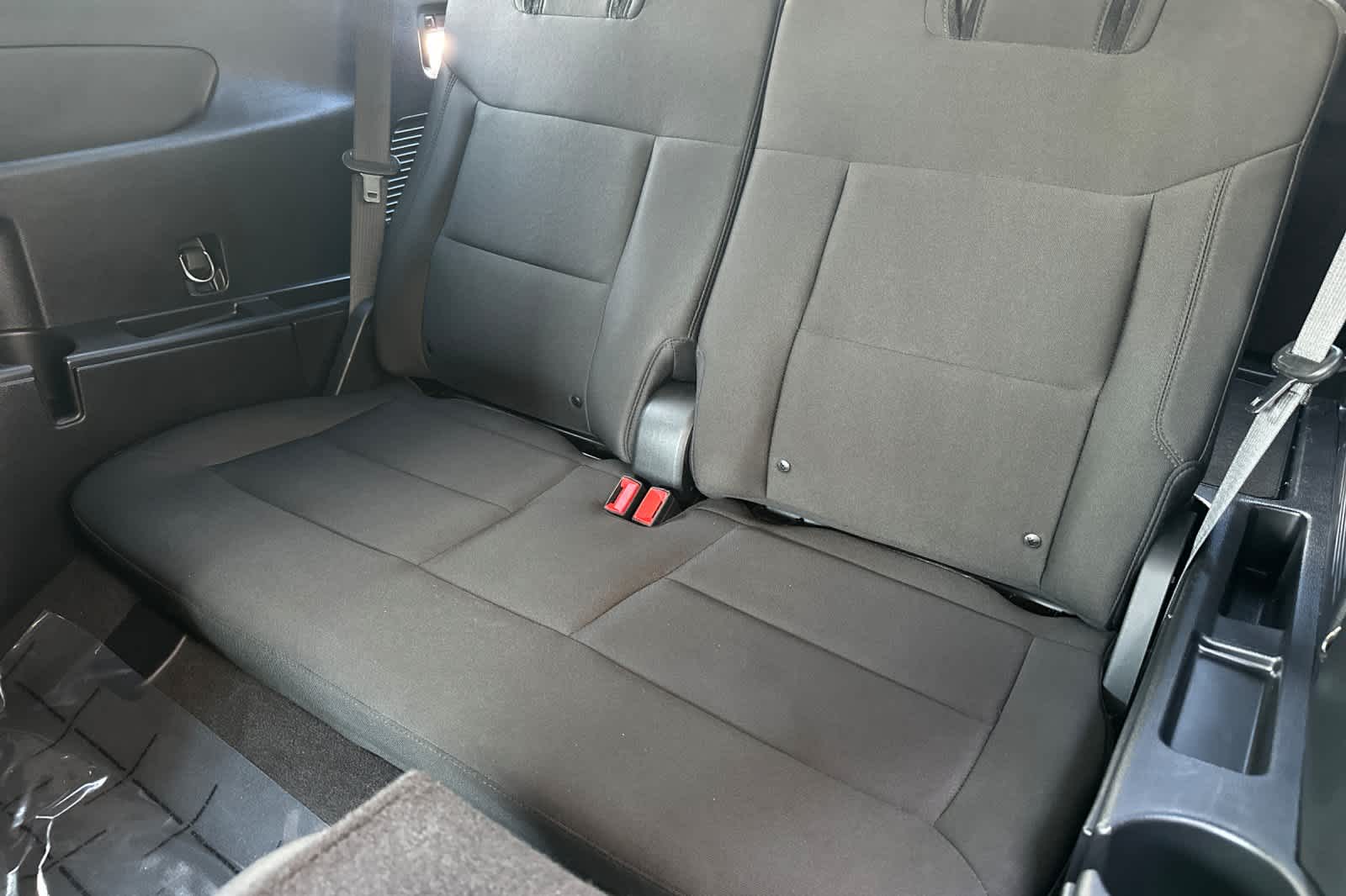 Thumbnail: 2022 Ford Explorer - 16