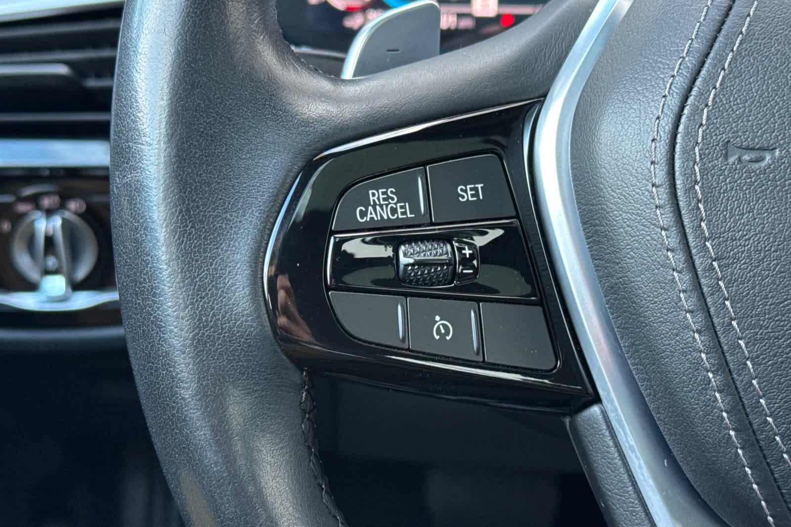 Thumbnail: 2020 BMW 5 Series - 26