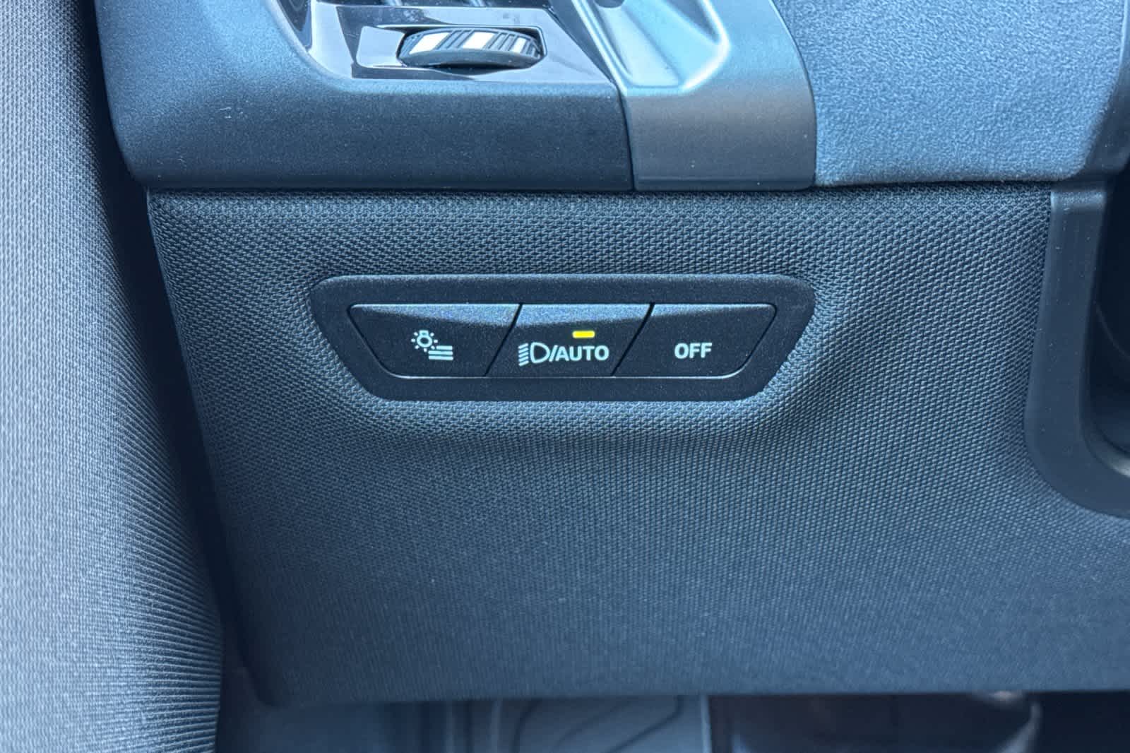 Thumbnail: 2026 BMW iX - 33