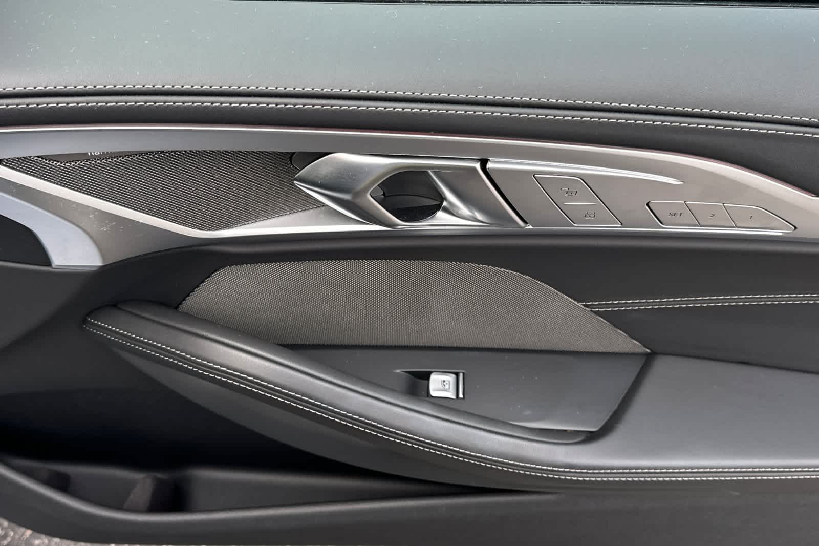 Thumbnail: 2025 BMW 8 Series - 18