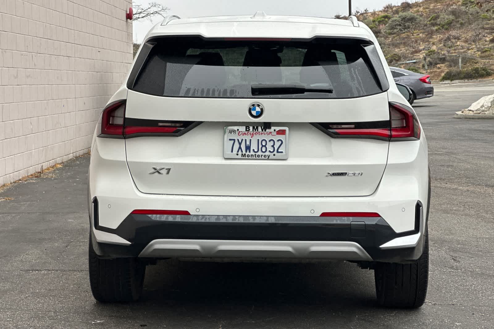 Thumbnail: 2023 BMW X1 - 8