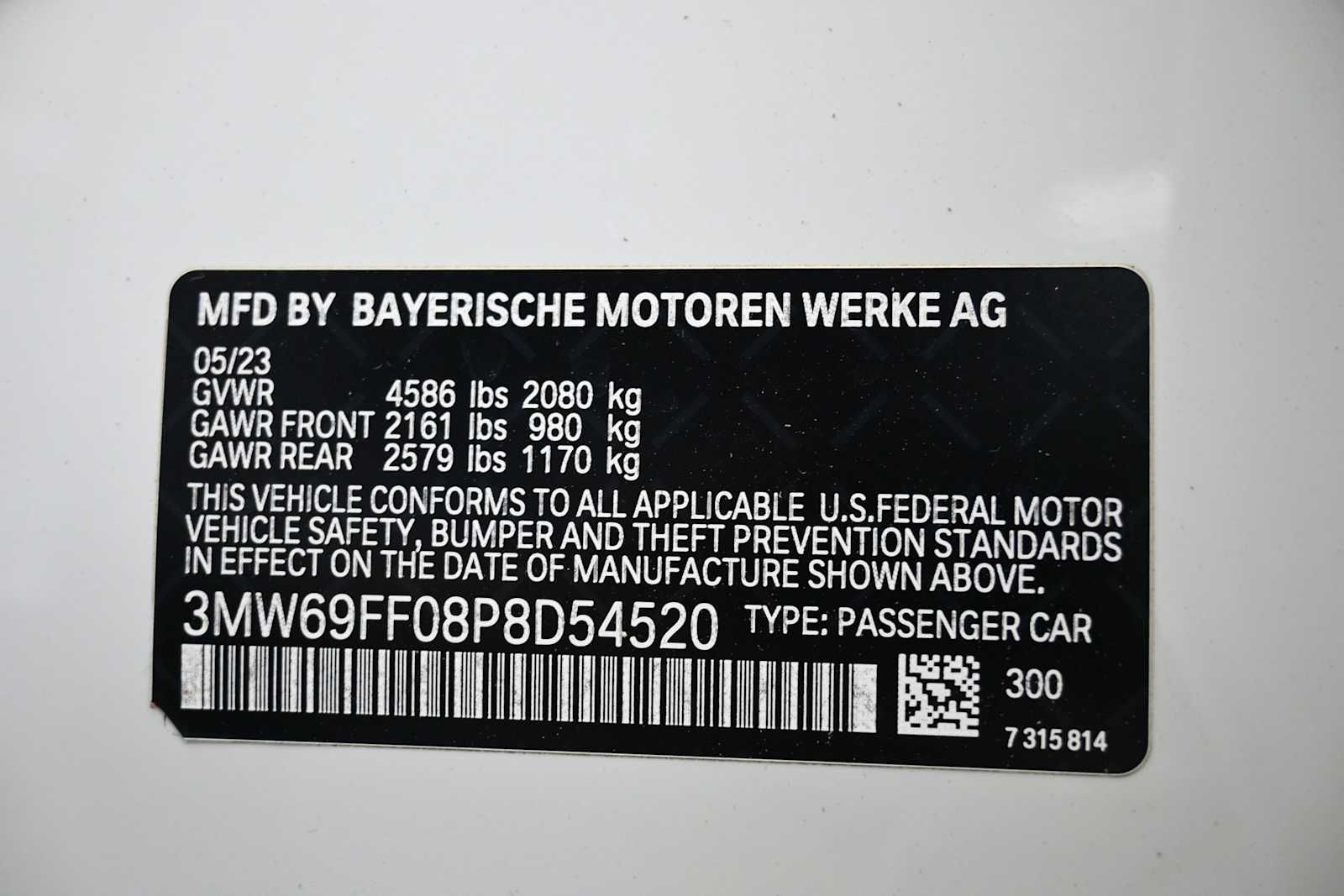 2023 BMW 3 Series 330i - Photo 11