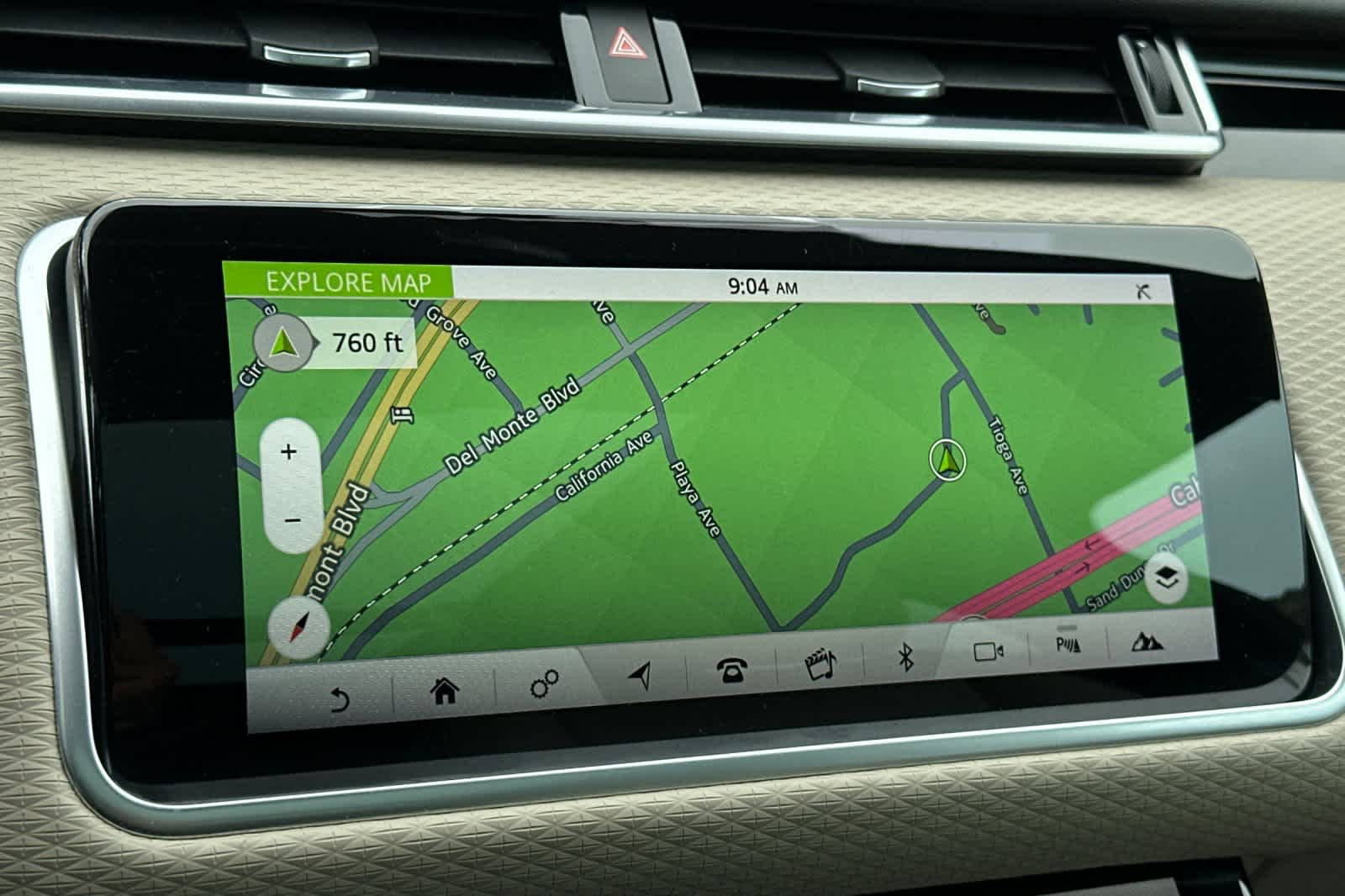 Thumbnail: 2018 Land Rover Range Rover Velar - 22