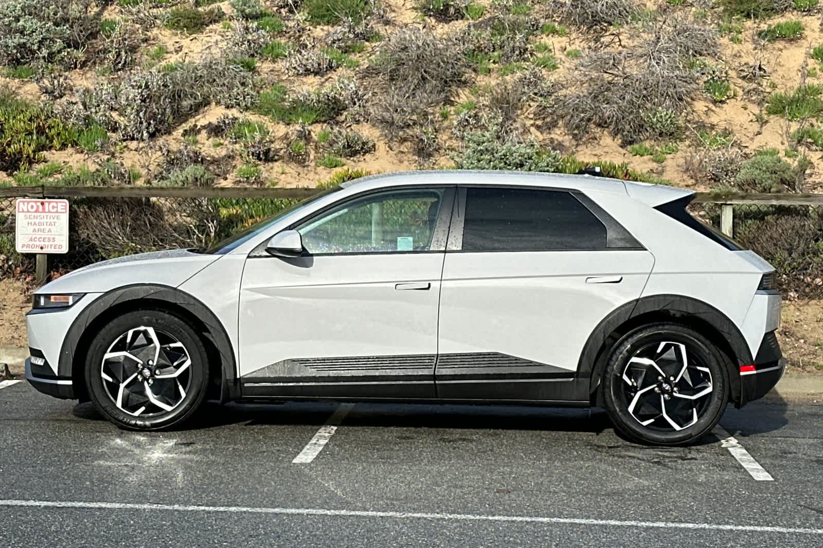 Thumbnail: 2024 Hyundai Ioniq 5 - 9