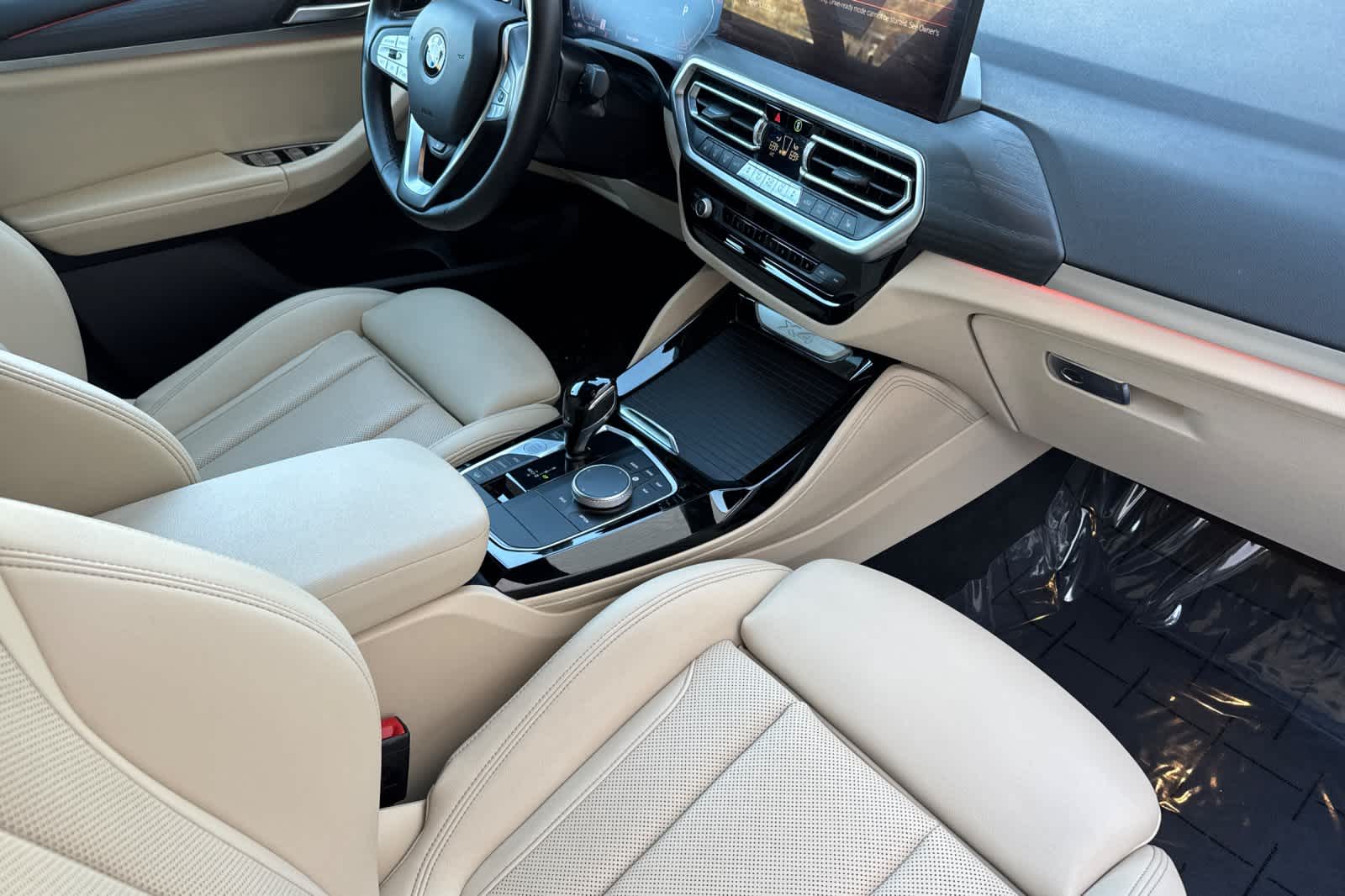 Thumbnail: 2022 BMW X4 - 19