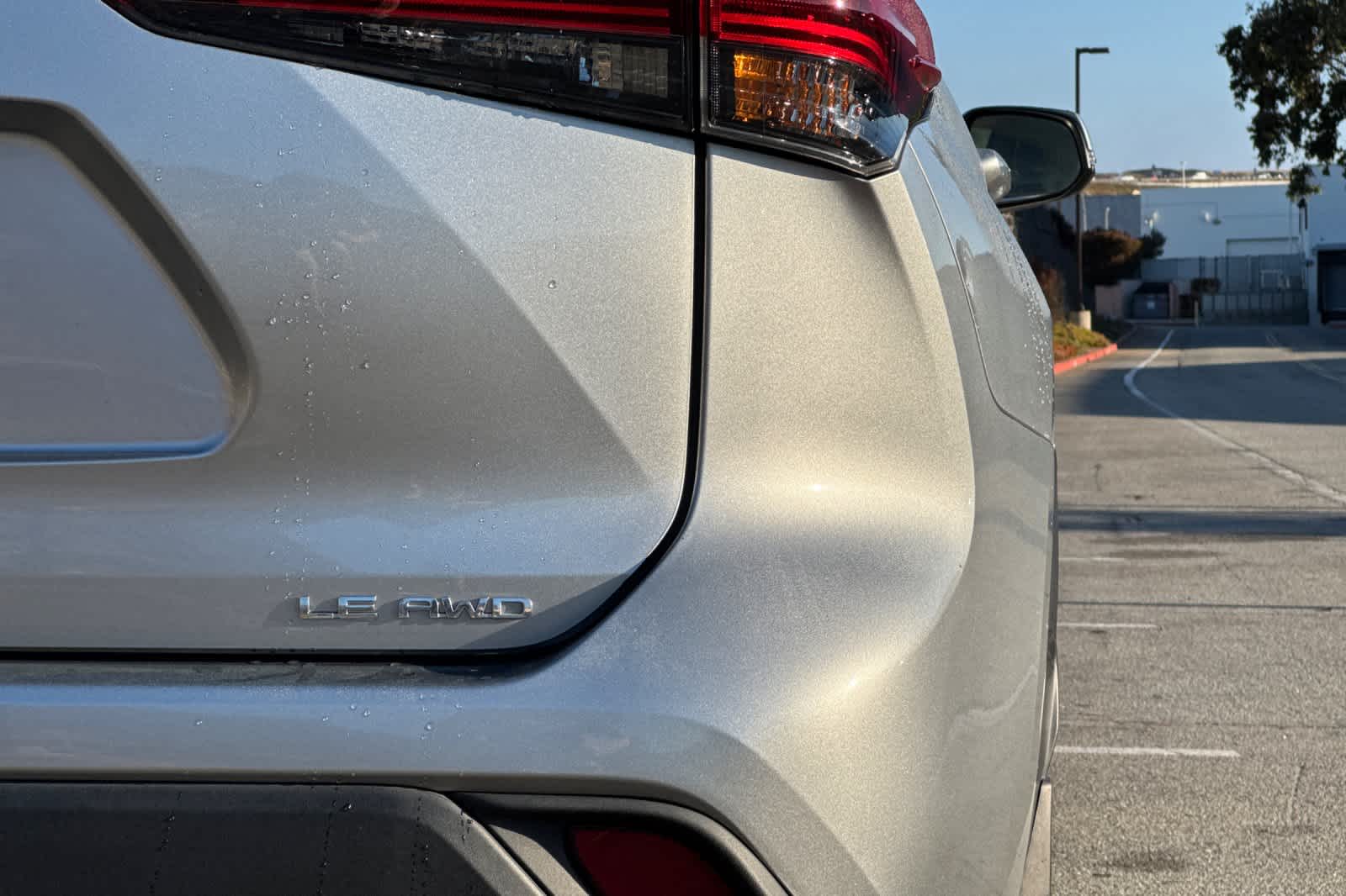 Thumbnail: 2023 Toyota Highlander - 33