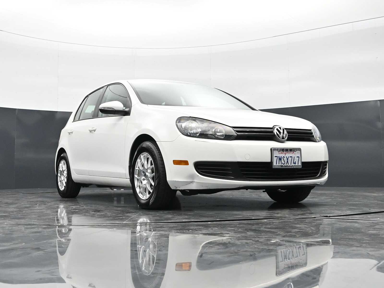 Thumbnail: 2010 Volkswagen Golf - 26