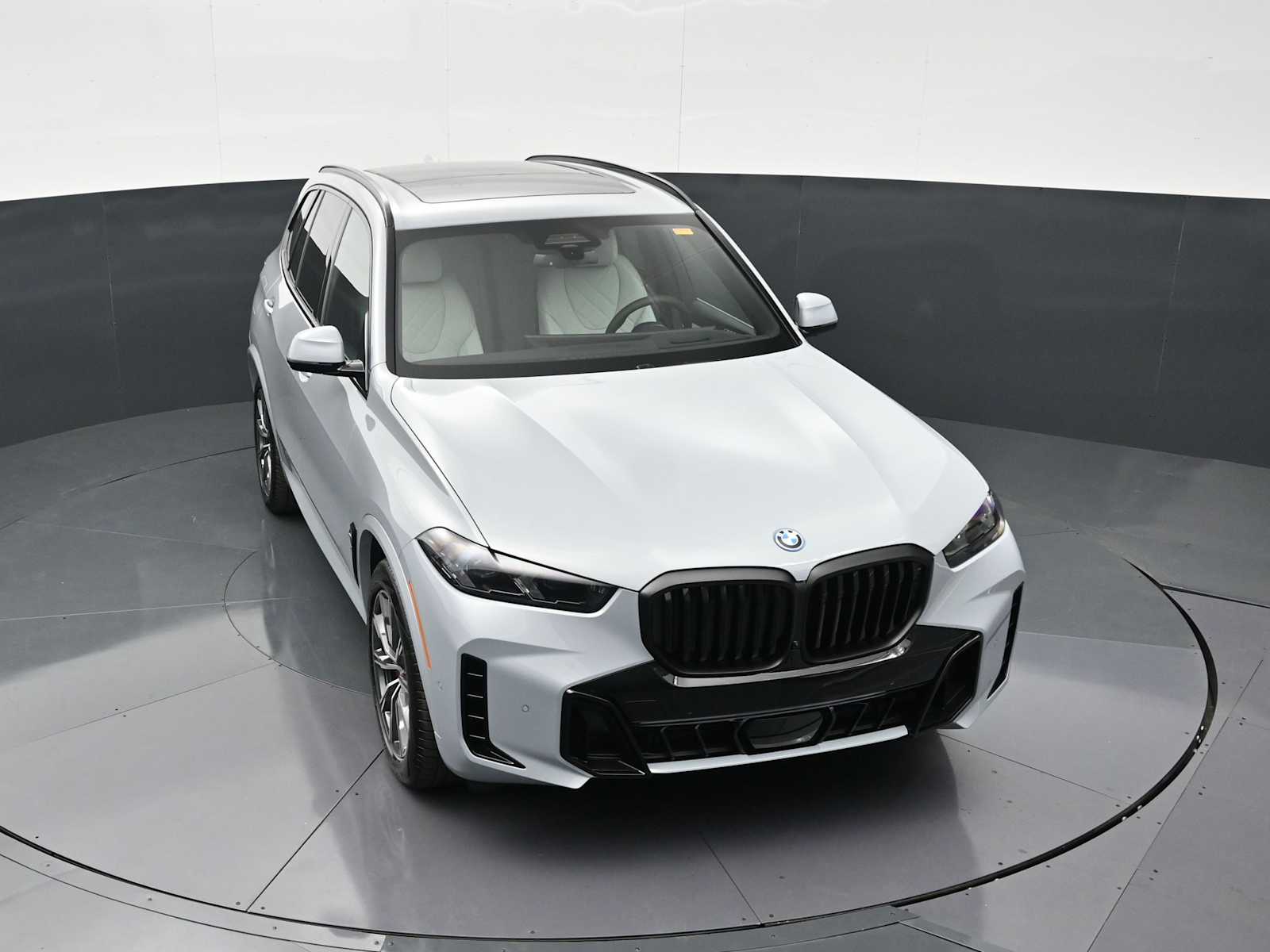 Thumbnail: 2026 BMW X5 - 18