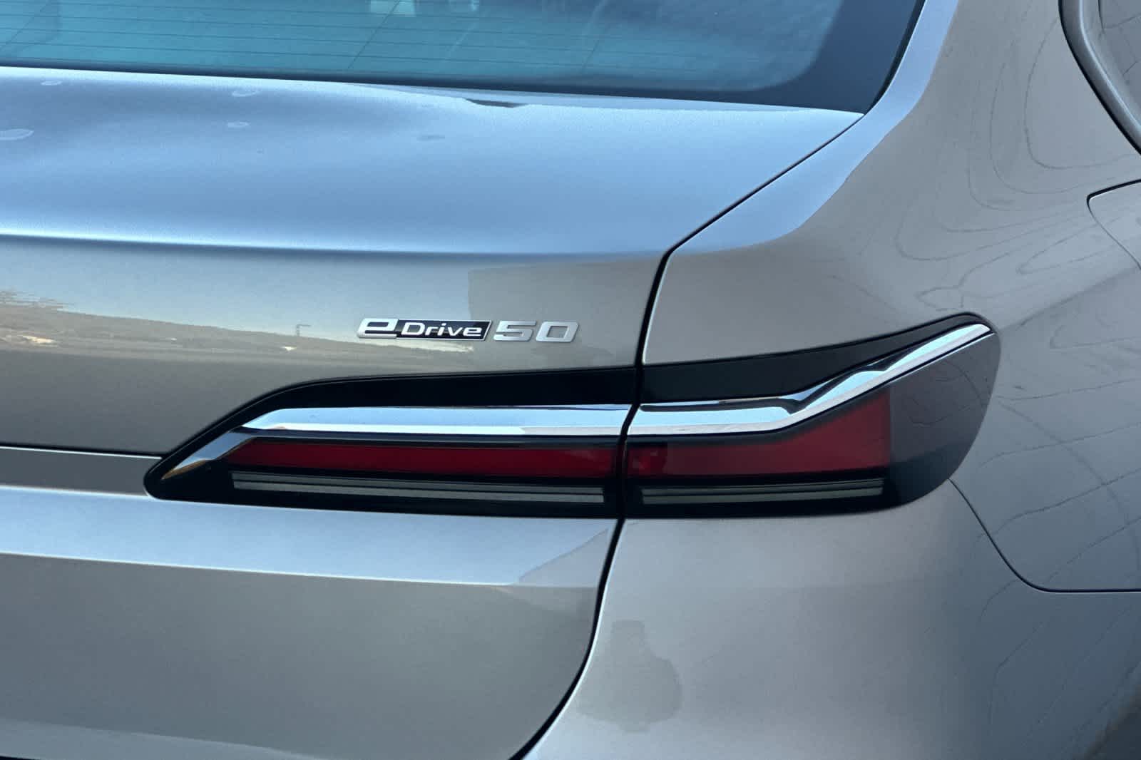 Thumbnail: 2025 BMW i7 - 28