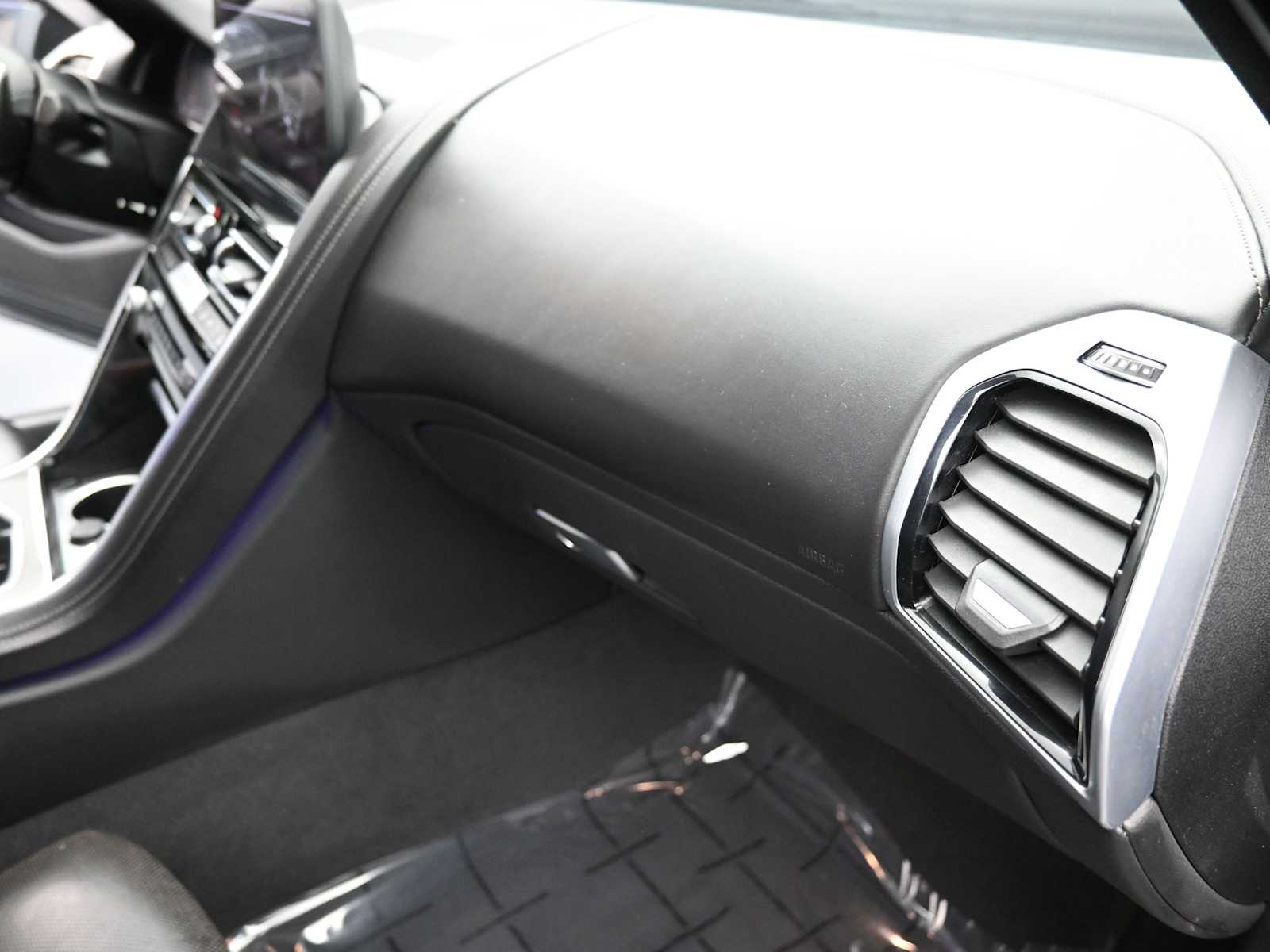 2023 BMW 8 Series 840i - Photo 15