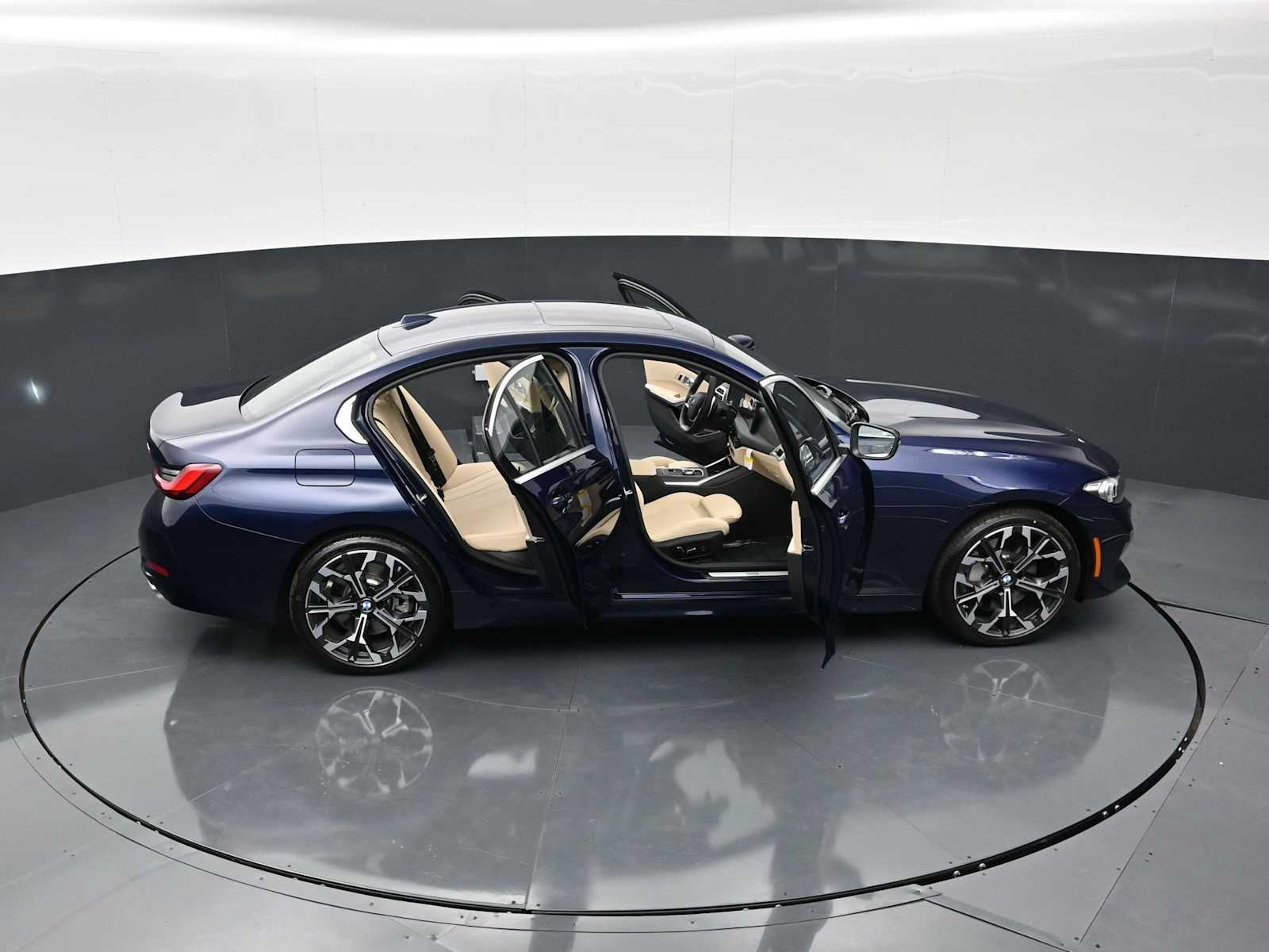 Thumbnail: 2026 BMW 3 Series - 32