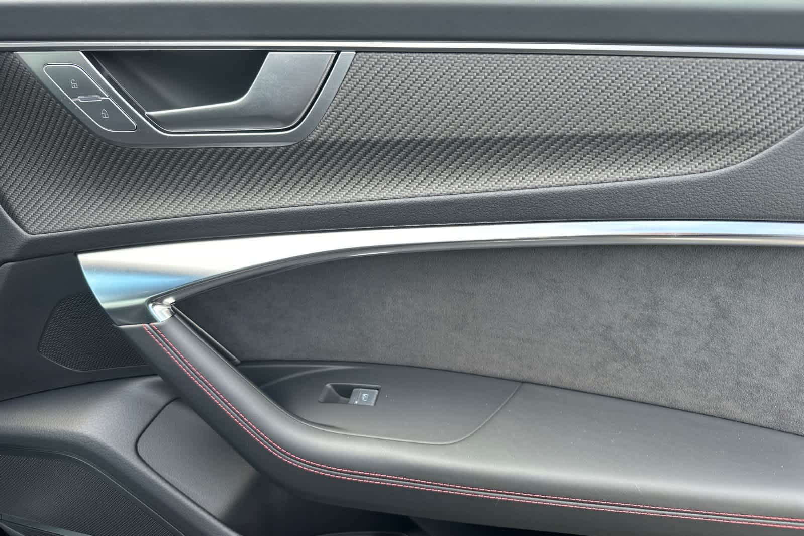 Thumbnail: 2024 Audi RS 7 - 18