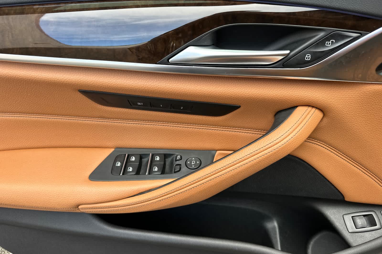 Thumbnail: 2018 BMW 5 Series - 12