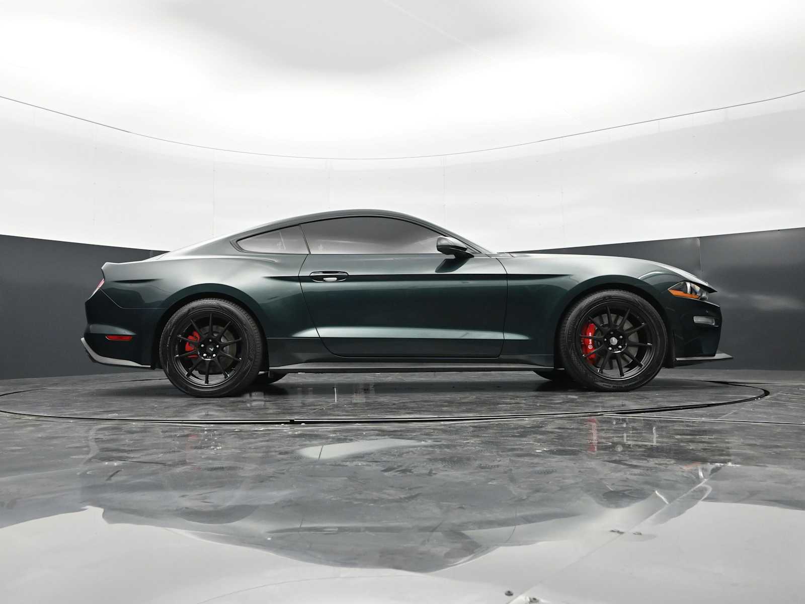 Thumbnail: 2019 Ford Mustang - 28