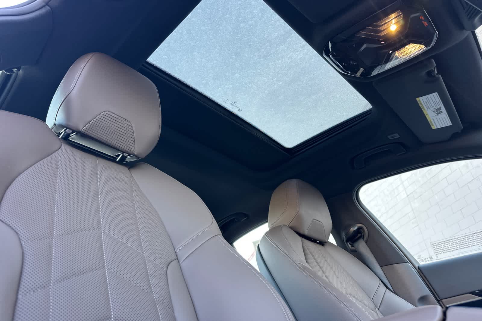 Thumbnail: 2026 BMW 5 Series - 18