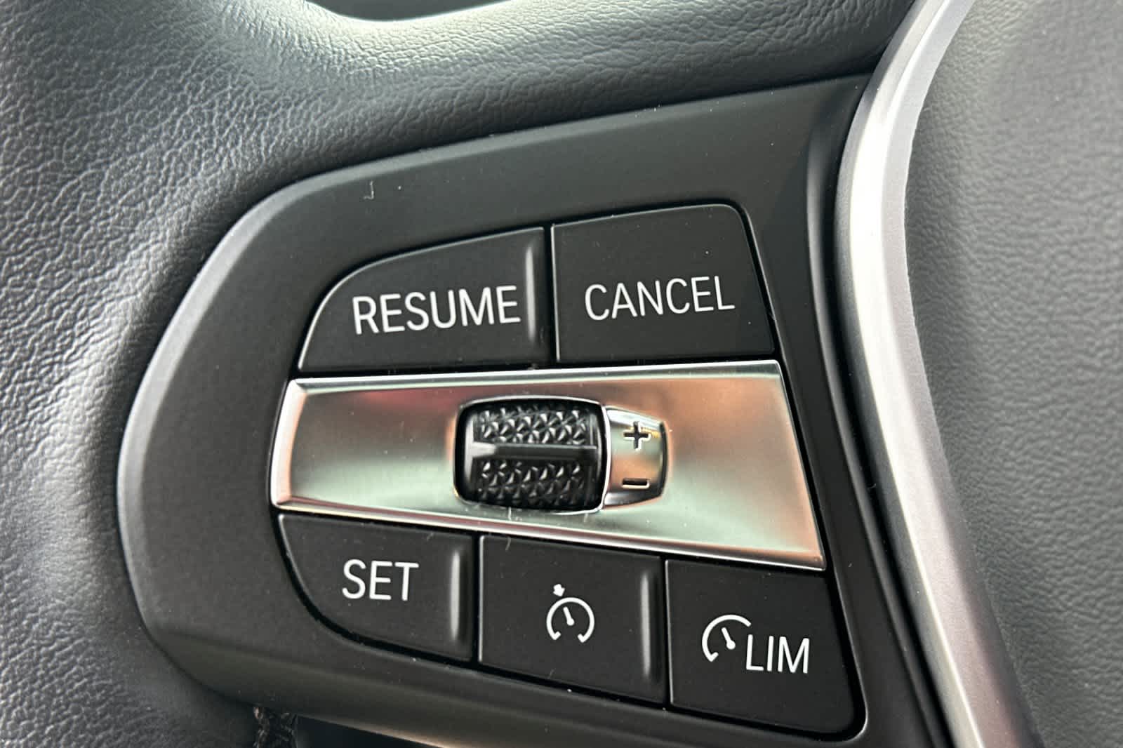 Thumbnail: 2023 BMW i4 - 26