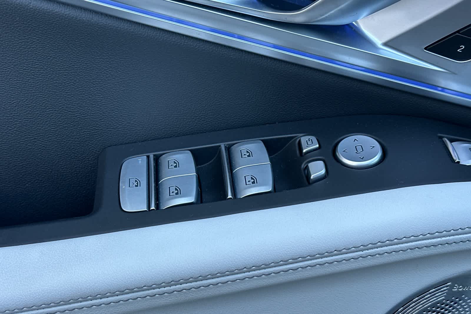 Thumbnail: 2026 BMW XM - 14