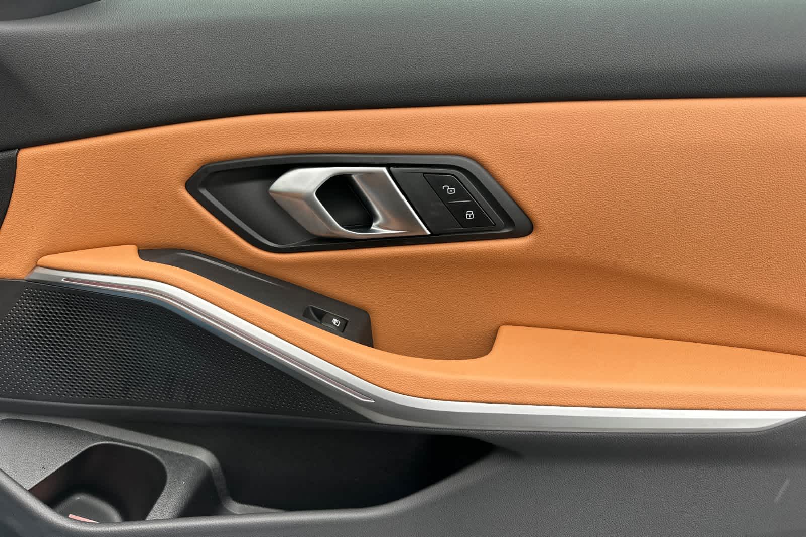 Thumbnail: 2025 BMW 3 Series - 18