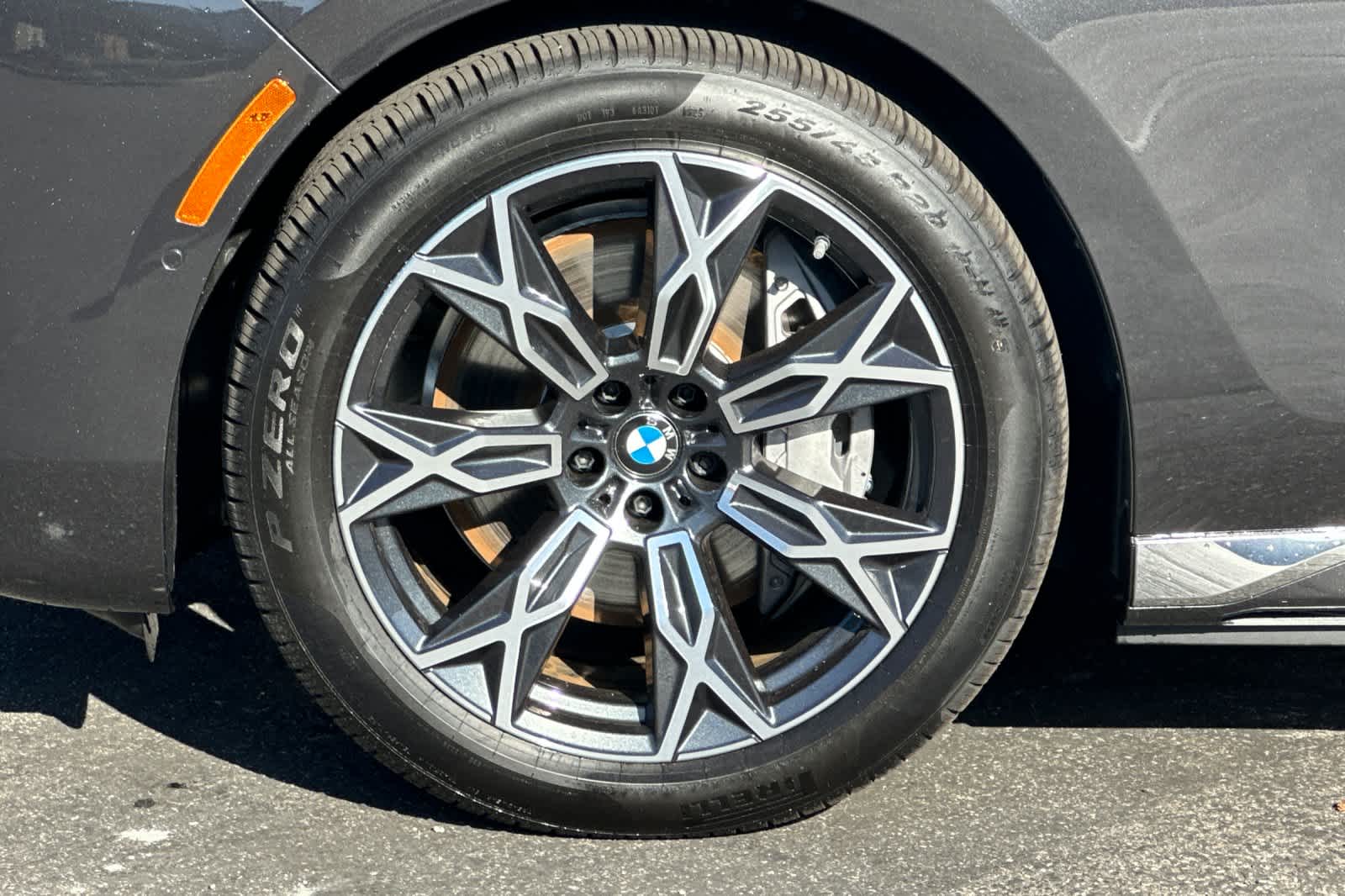 Thumbnail: 2025 BMW i7 - 30