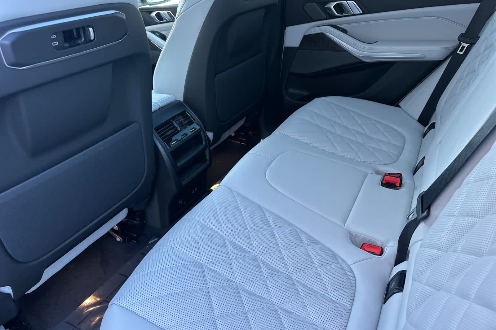 Thumbnail: 2026 BMW X5 - 4